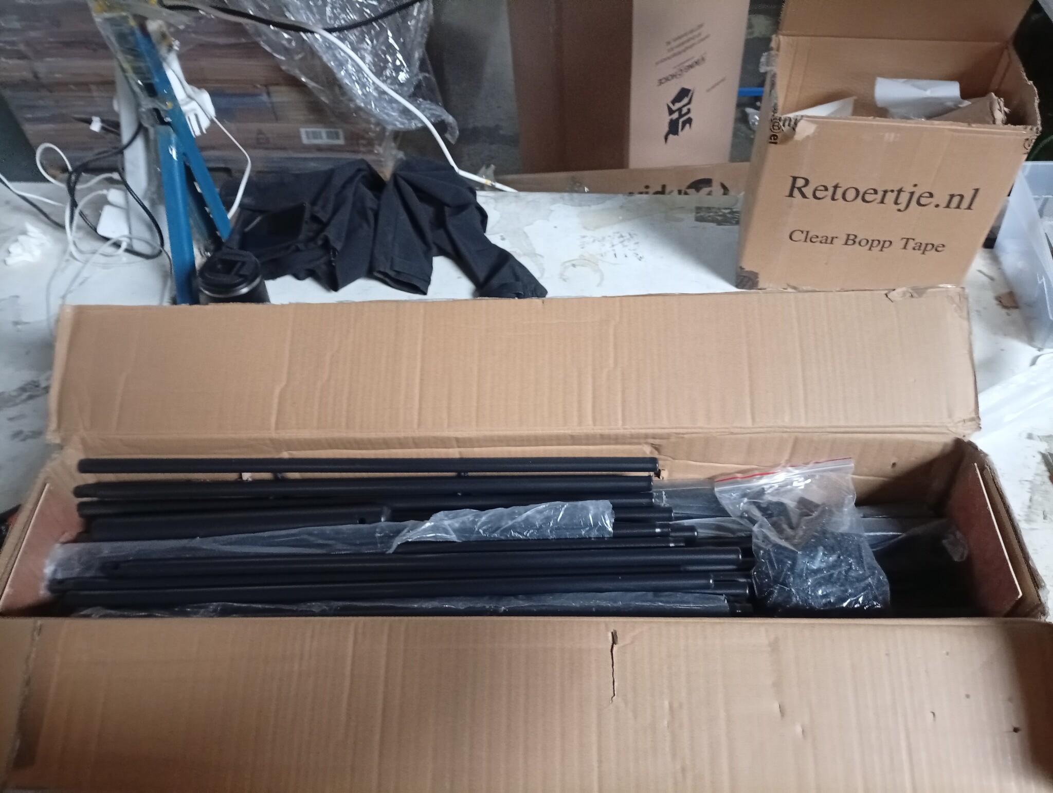 vidaXL Bedframe met hoofdbord metaal zwart 120x190 cm