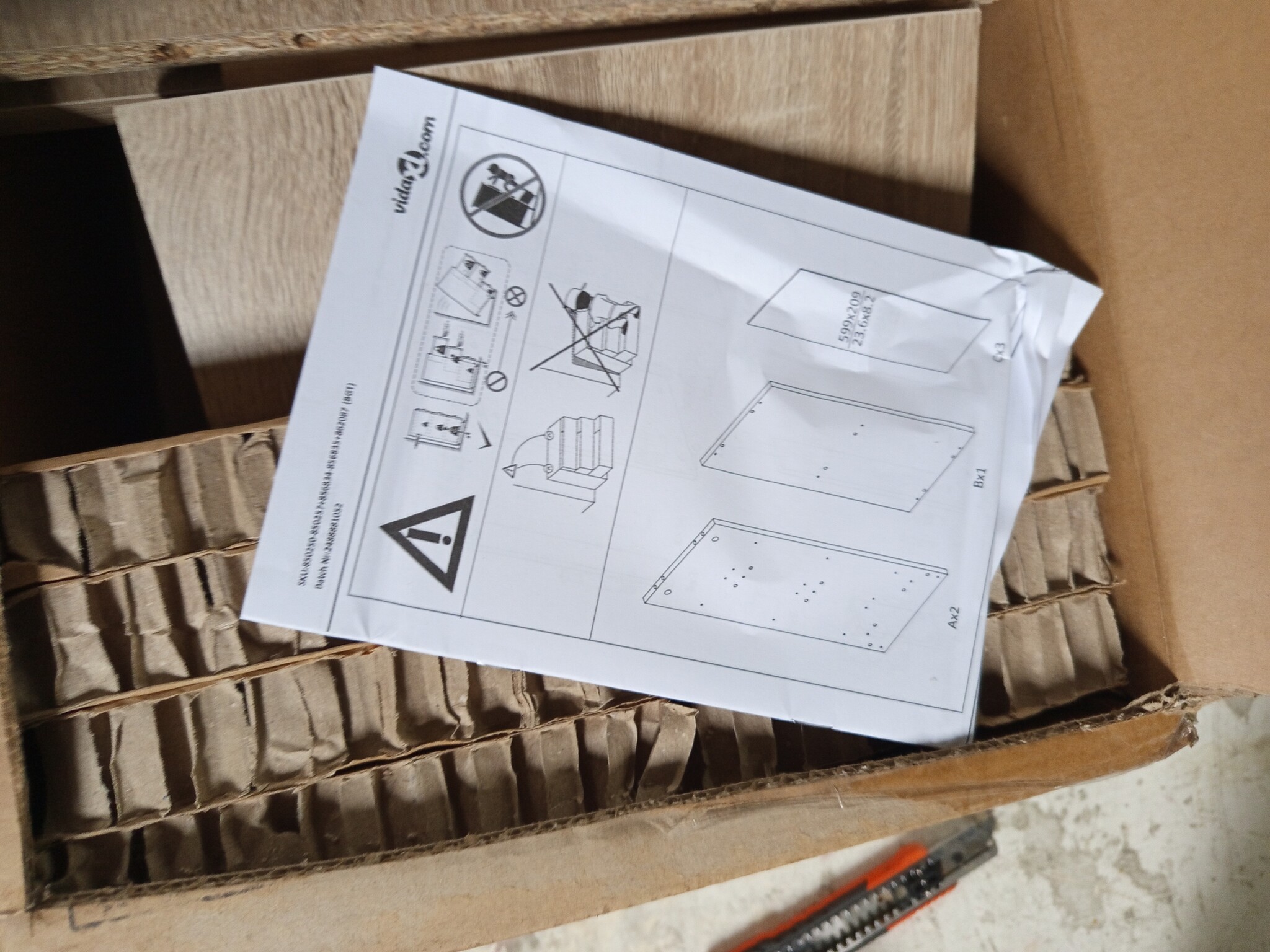 vidaXL Dressoir 60x30x70 cm bewerkt hout sonoma eikenkleurig