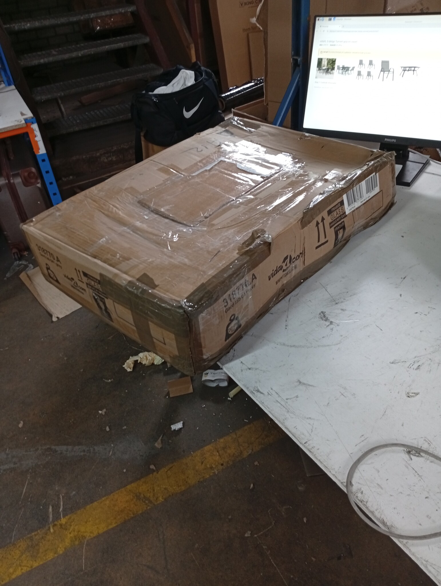 vidaXL Tuinstafel Staal/Glas Grijs/Zwart - 60% Korting!