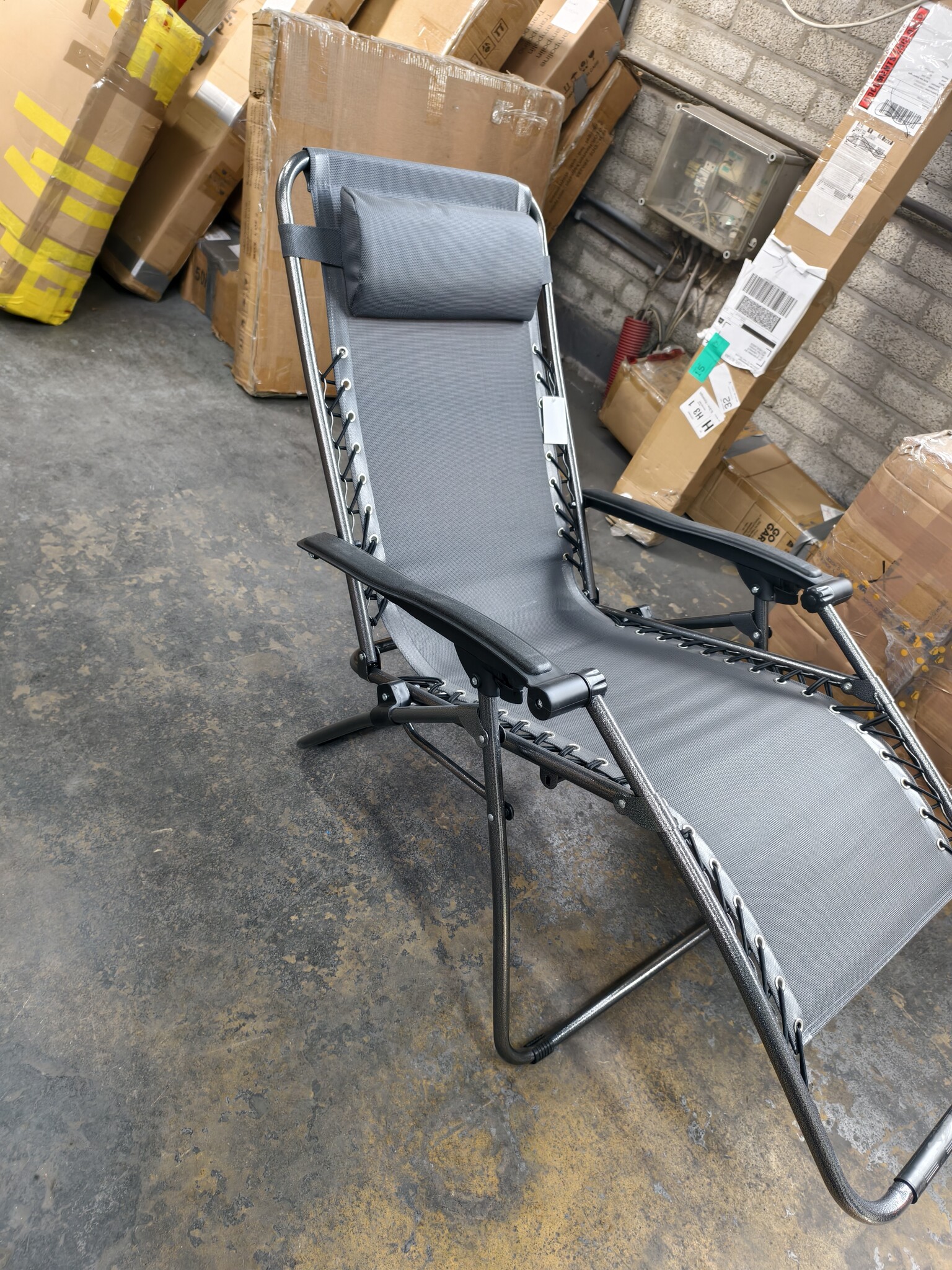 Zero Gravity Ligstoel met Tafel - 47% Korting