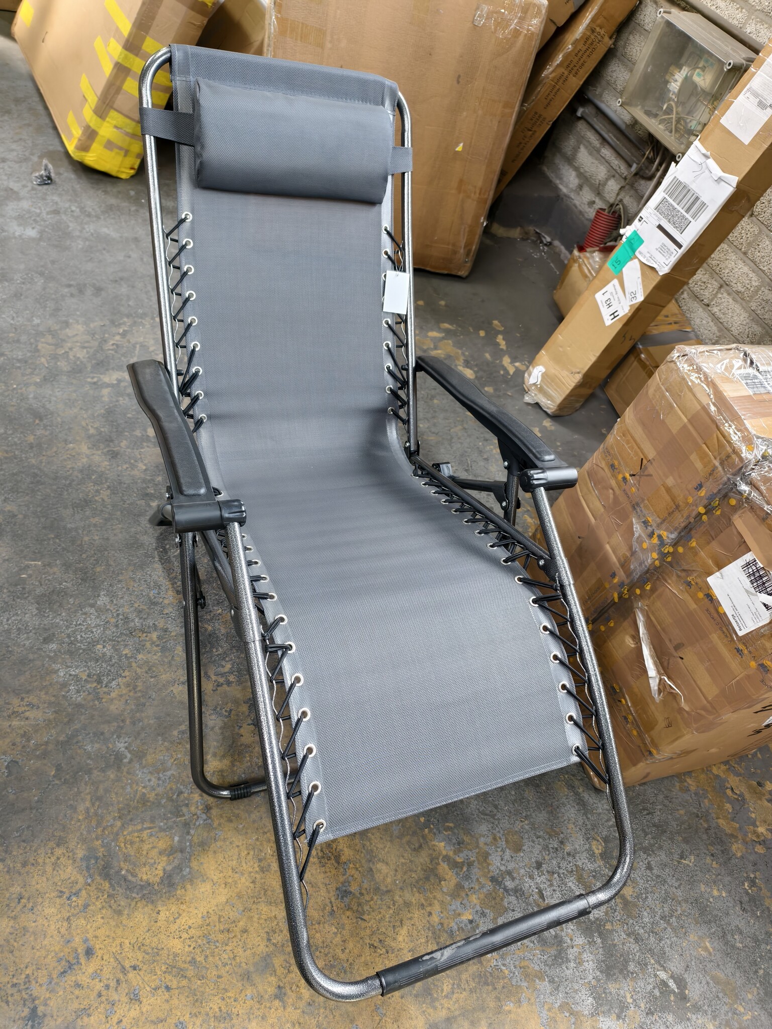 Zero Gravity Ligstoel met Tafel - 47% Korting