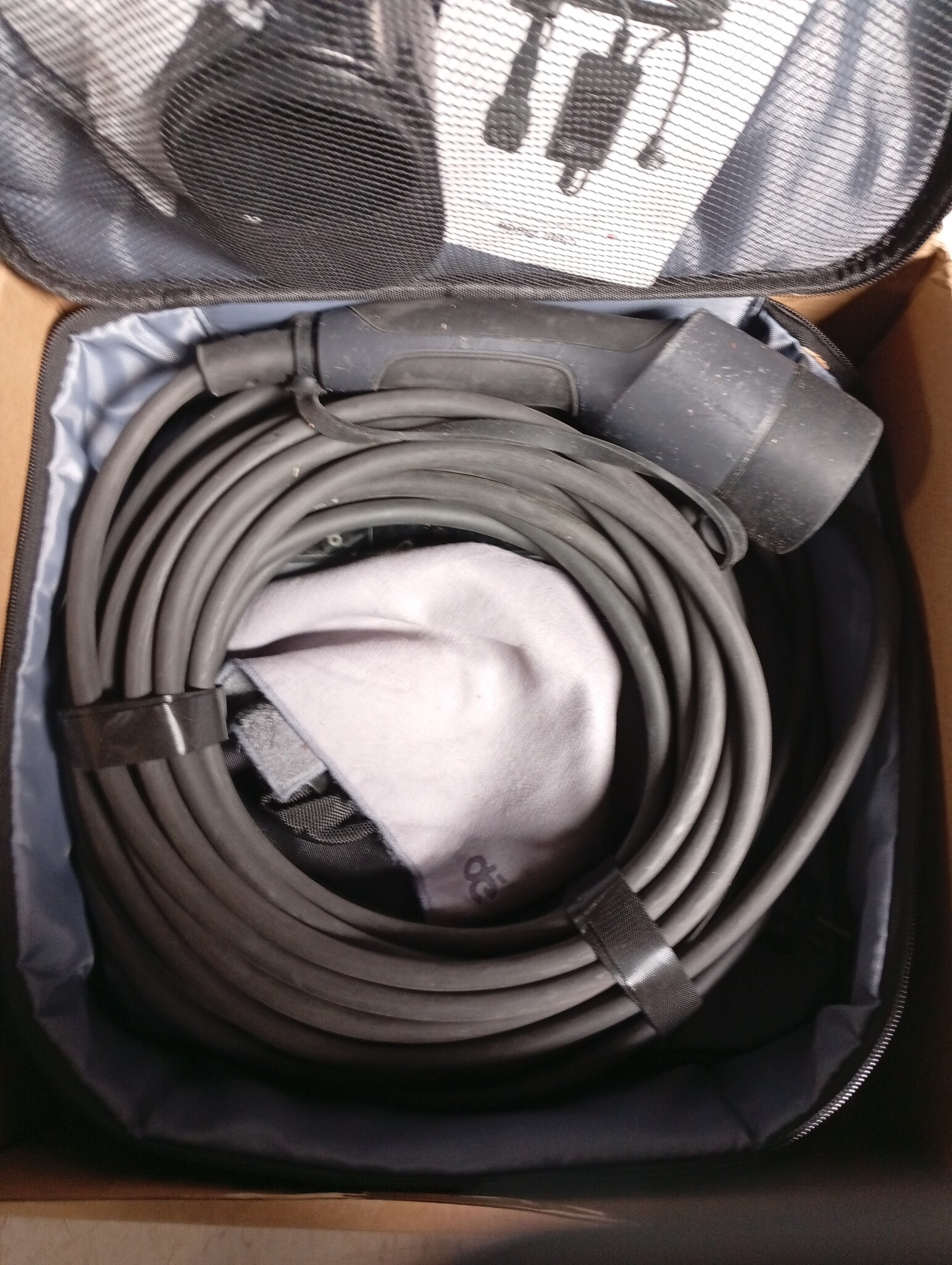 EV Oplader Type 2 Schuko 3,7kW - 15m Kabel met 54% Korting!