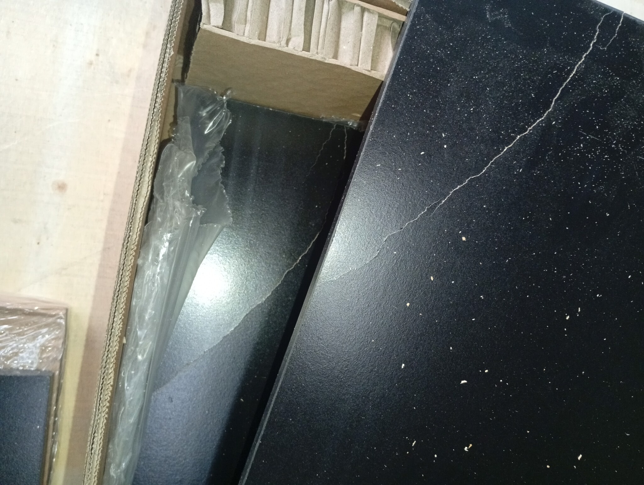 VidaXL Boekenkast Zwart Bewerkt Hout - 74% Korting!