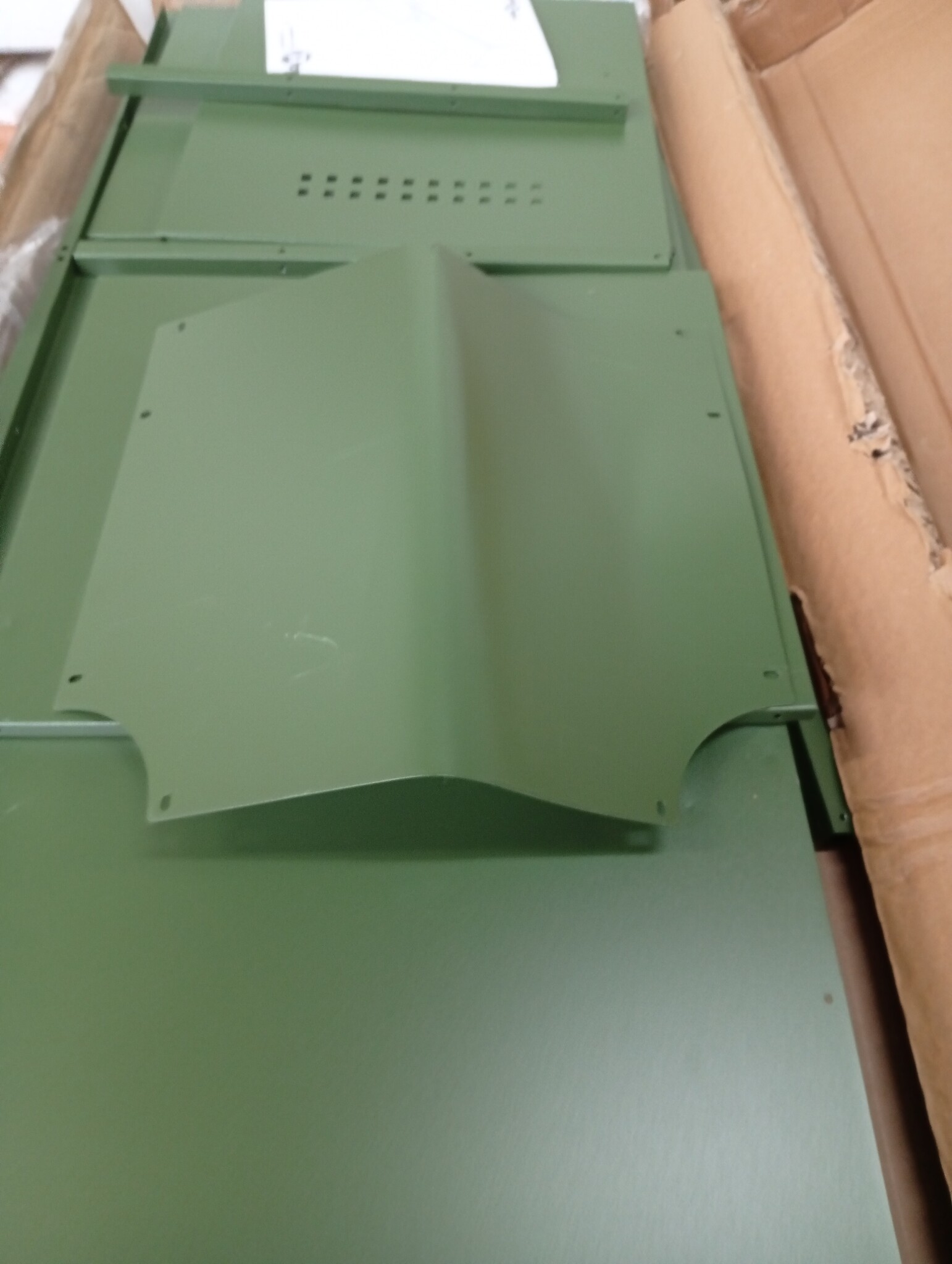 75% Korting: vidaXL TV-meubel Olijfgroen Staal - Geretourneerd