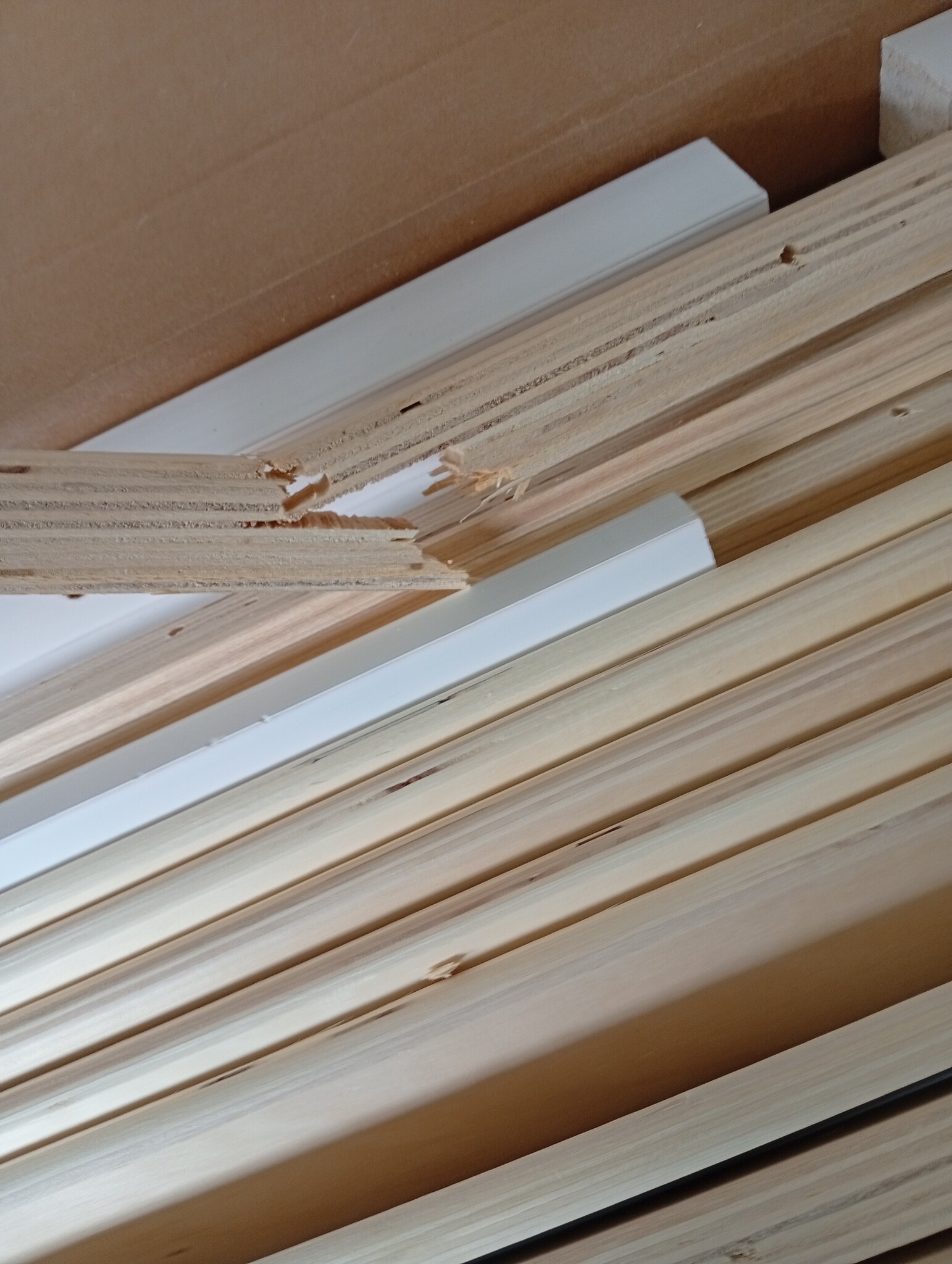 vidaXL Bedframe Grenenhout Wit 135x190 cm - 75% Korting!