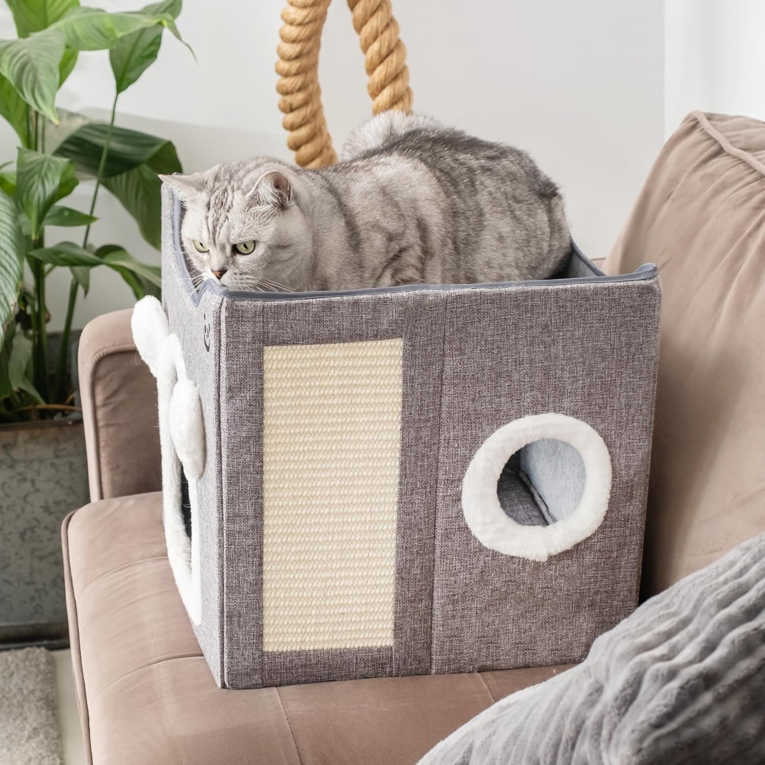 Inklapbaar Kattenhuis met Krabpaal & Speelgoed | 27% Korting