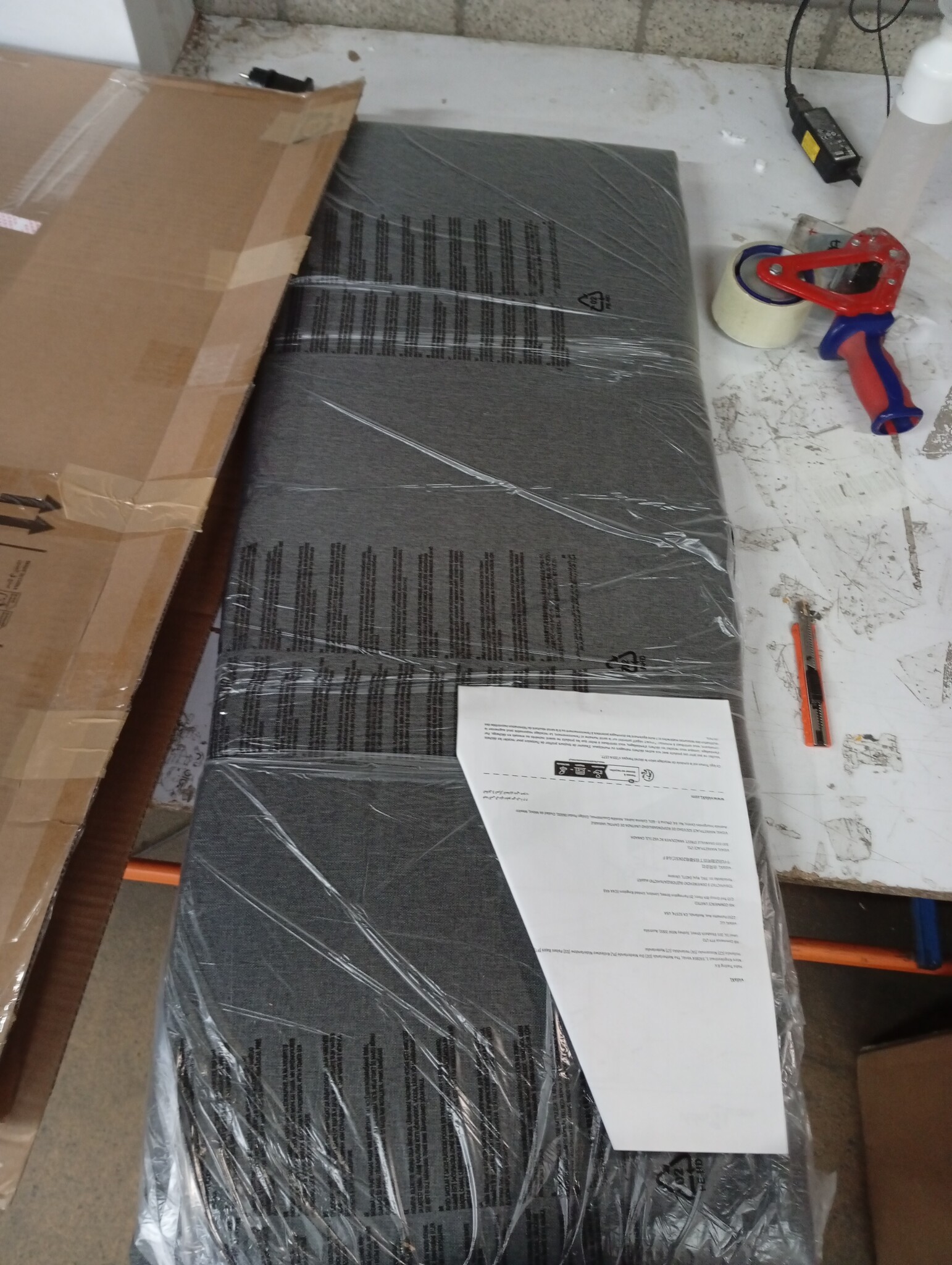 vidaXL Hoofdbord 100x5x78/88 cm stof donkergrijs