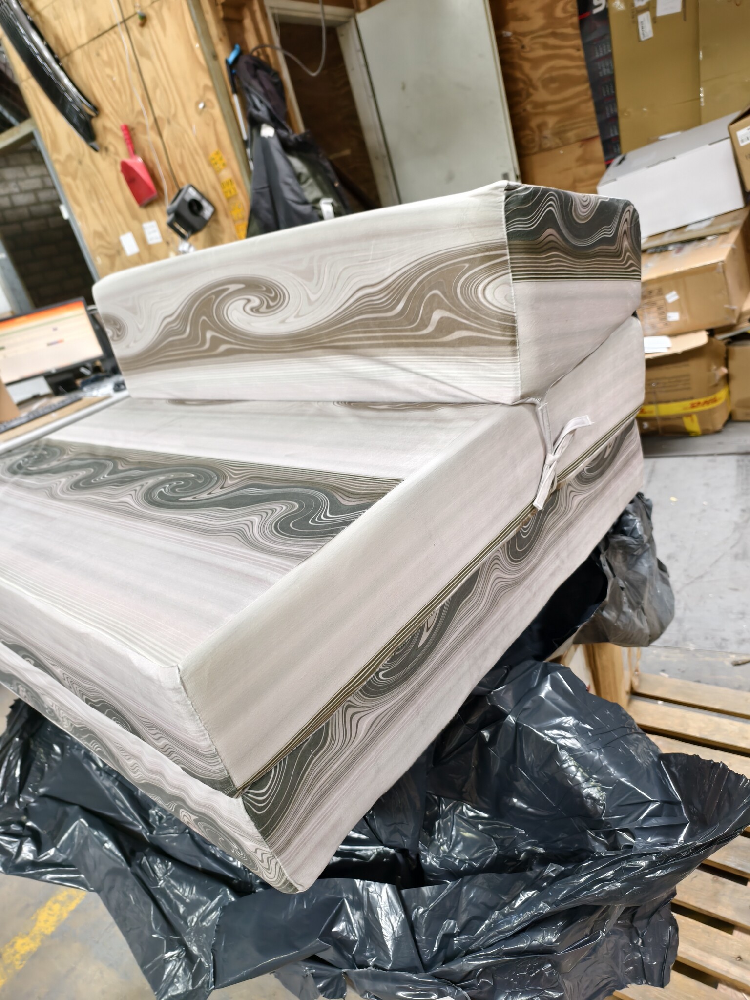 Logeermatras Houtmotief - Opvouwbaar, 200x90x15cm - 54% Korting!