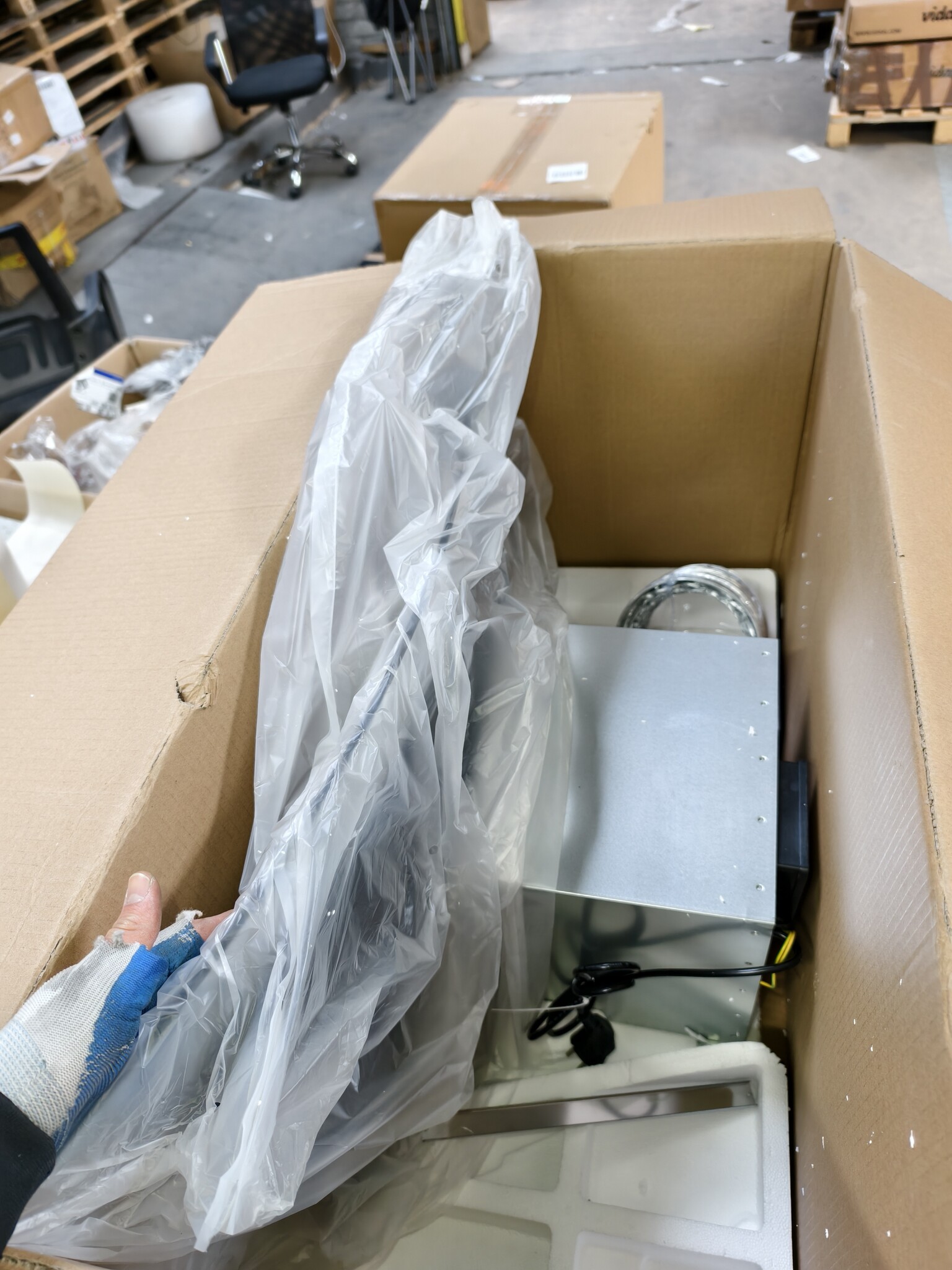 Afzuigkap - RVS met gebogen glas – 650 m³/u – 3 standen – LED