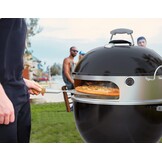 Onlyfire BRK-6023 RVS PizzaRing Set van kogelbarbecue pizzaset met pizzaschep, pizzasteen en thermometer voor Weber 57 cm Kugelgrills houtskoolgrill