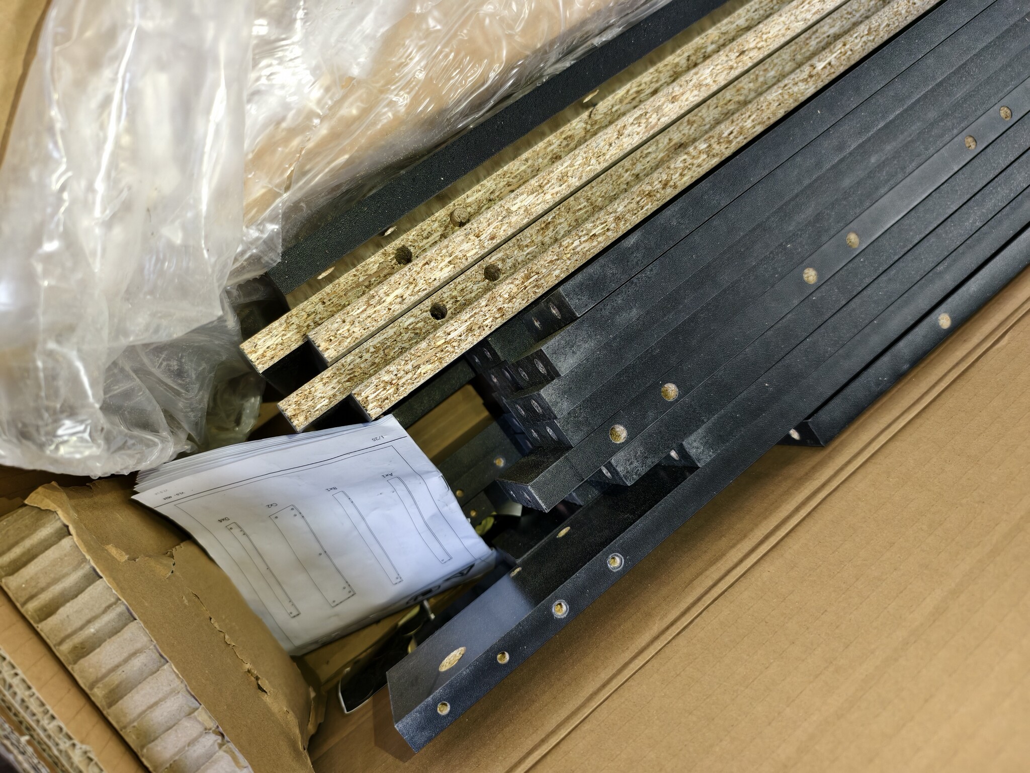 vidaXL Radiatorombouw Zwart 62% Korting - Bewerkt Hout