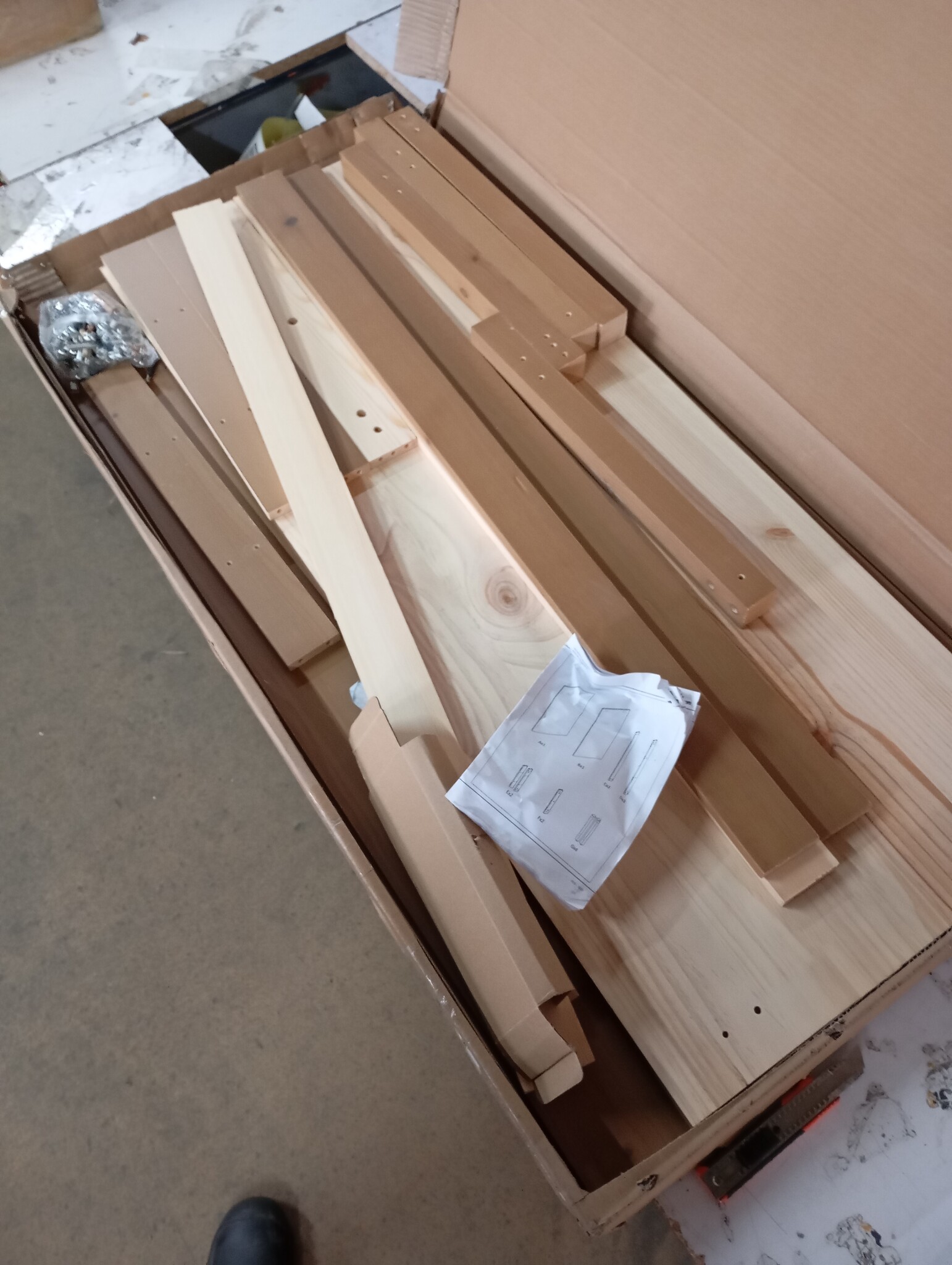 Houten Salontafel Grenenhout - 110x55x45 cm - Honingbruin - 77% Korting