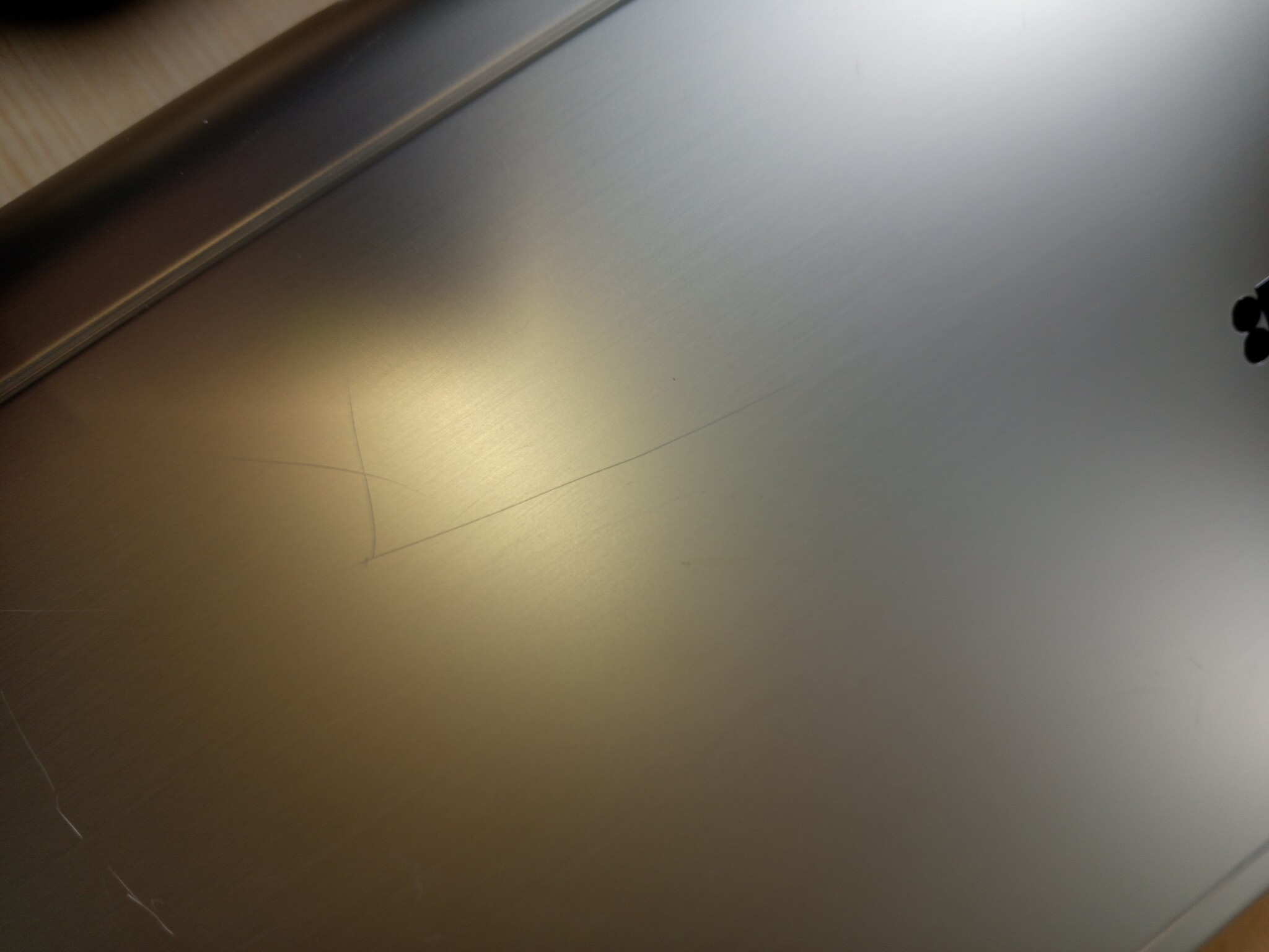 LEVEL8 20 "Trolley Hard Aluminium Handbagagekoffer, Elegante Trolleykoffer met Zwenkwielen en Geïntegreerd TSA-slot, 56cm, 35L, Zilver