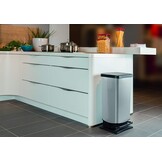 Rotho Paso Vuilnisbak 40l met pedaal en deksel, Kunststof (PP) BPA-vrij, witmetaalkleurig, 40l (35.3 x 29.5 x 67.6 cm)