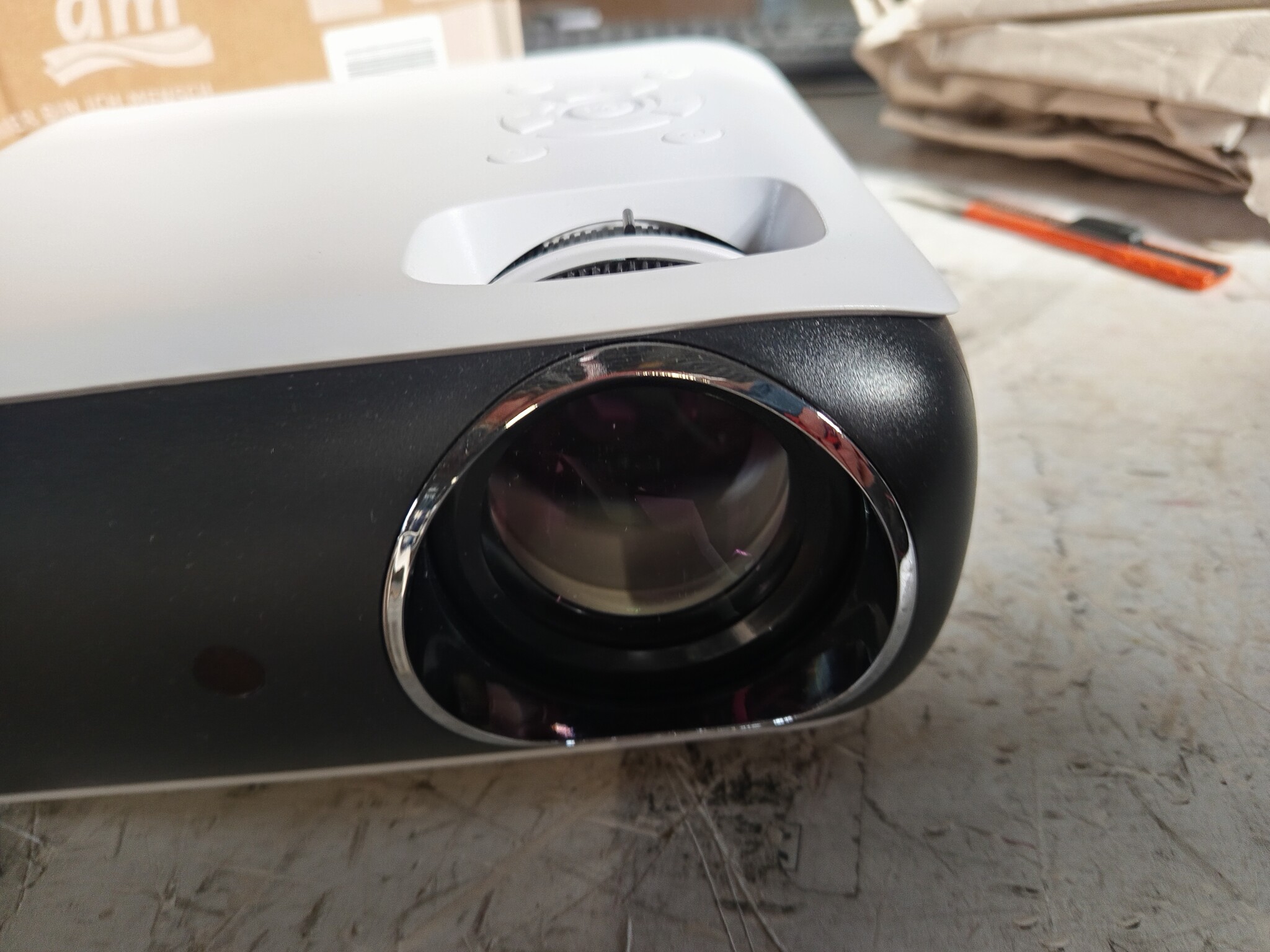 HOPVISION Beamer 9500 lumen 4K draagbare Bluetooth Full HD 1080P thuisbioscoop compatibel met smartphone/HDMI/USB/laptop/Fire Stick/PS5