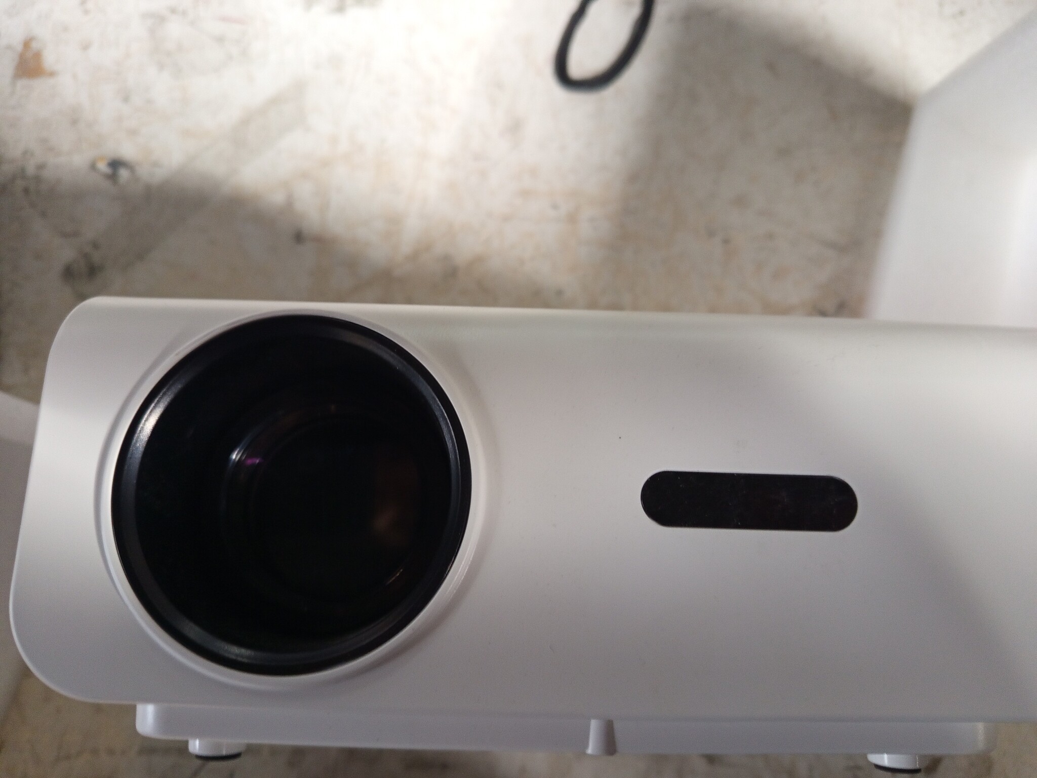 HOPVISION Mini Beamer WiFi Bluetooth Full HD 1080P, 4K Home Cinema Ondersteund Met Zoomfunctie, 300'' Display Buiten Compatibel Met Smartphone/HDMI/USB/Laptop/Fire Stick/PS5