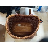 Fietsmand voor dames, strandcruiser of scooter, de originele rieten fietsmanden met ingebouwde bekerhouder voor voorstuur - klassieke vintage stijl, handgemaakt, natuurlijk rotan rieten