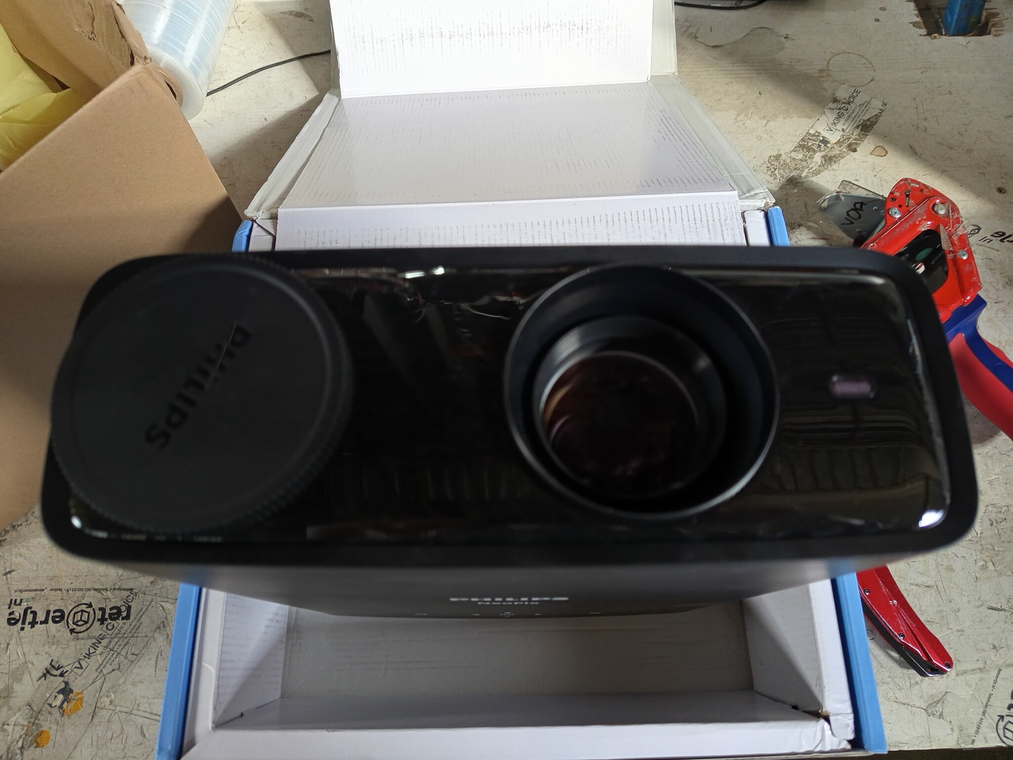 Philips NeoPix 530 Full HD LED Projector met 2.1 Geluidssysteem