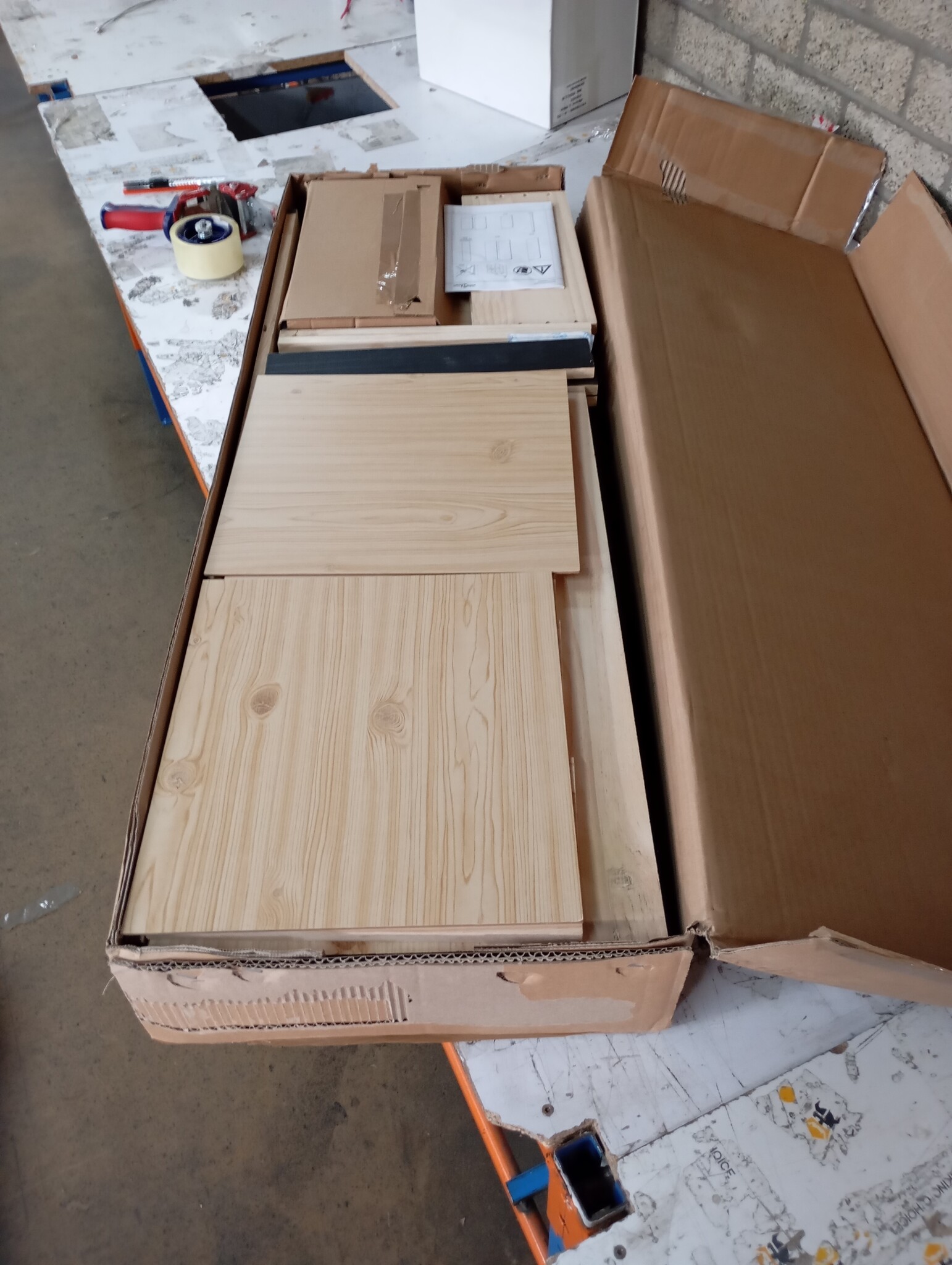 vidaXL Dressoir 111x34x75 cm massief grenenhout zwart