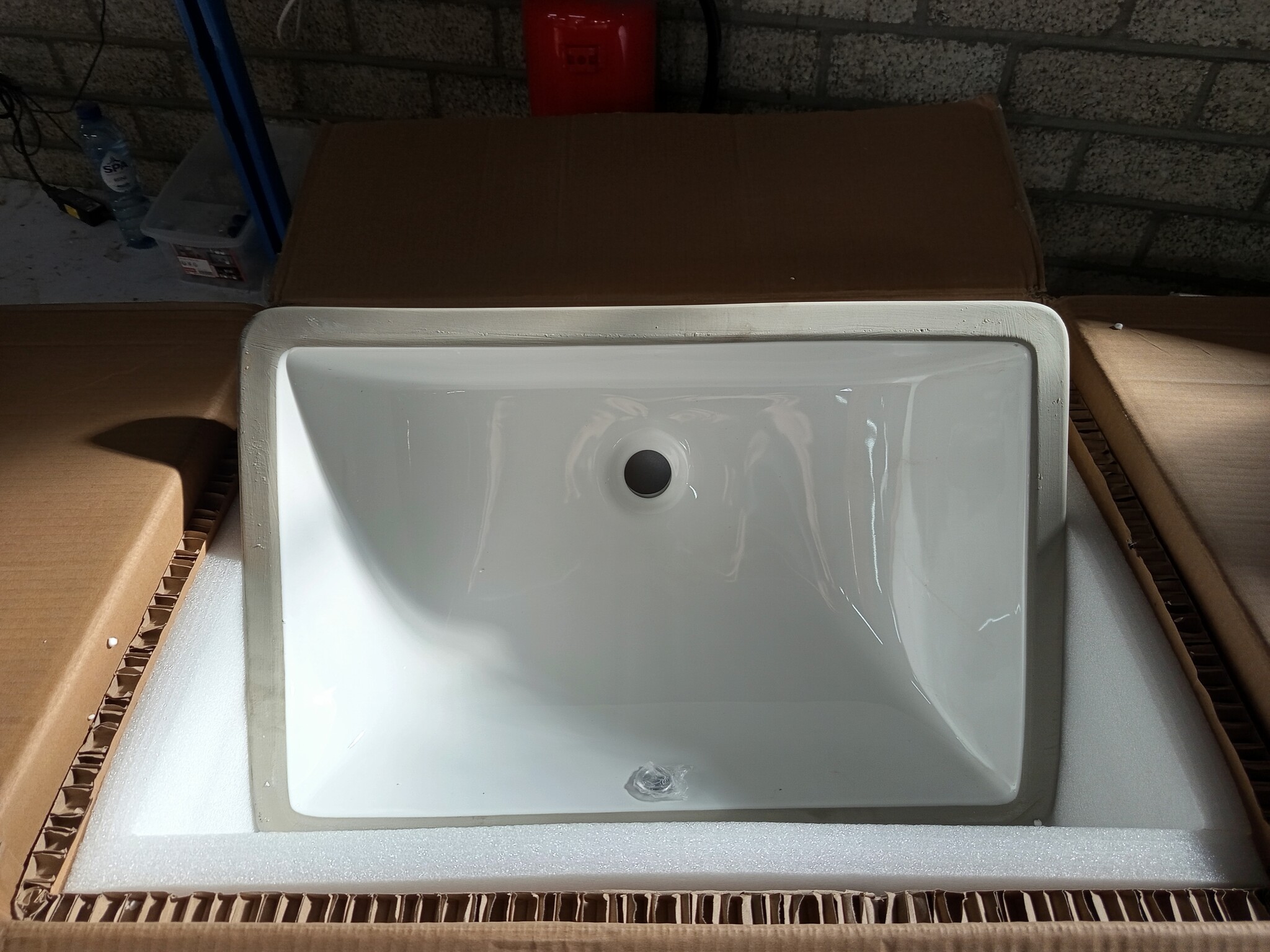vidaXL Rechthoekige Keramiek Wastafel - Wit - 47,5x35x19,5 cm - 71% Korting!