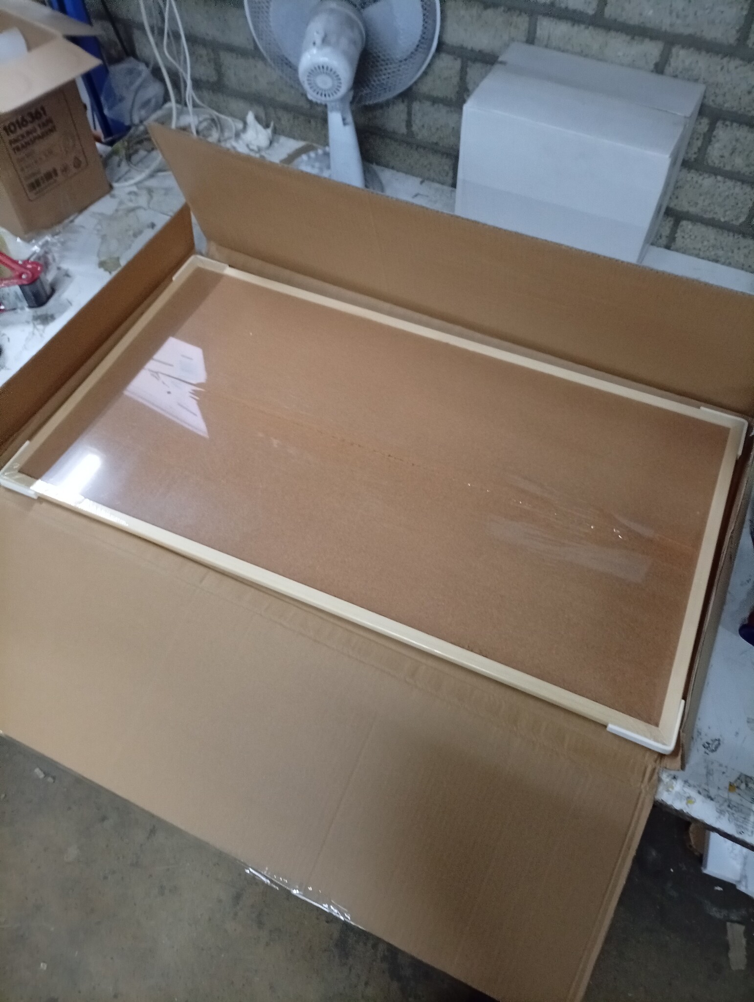 Kurkbord met houten frame 100x55 cm | 81% korting