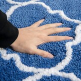 Badmat antislip zacht microvezel met Marokkaans motief rechthoekig donkerblauw 60x90 cm