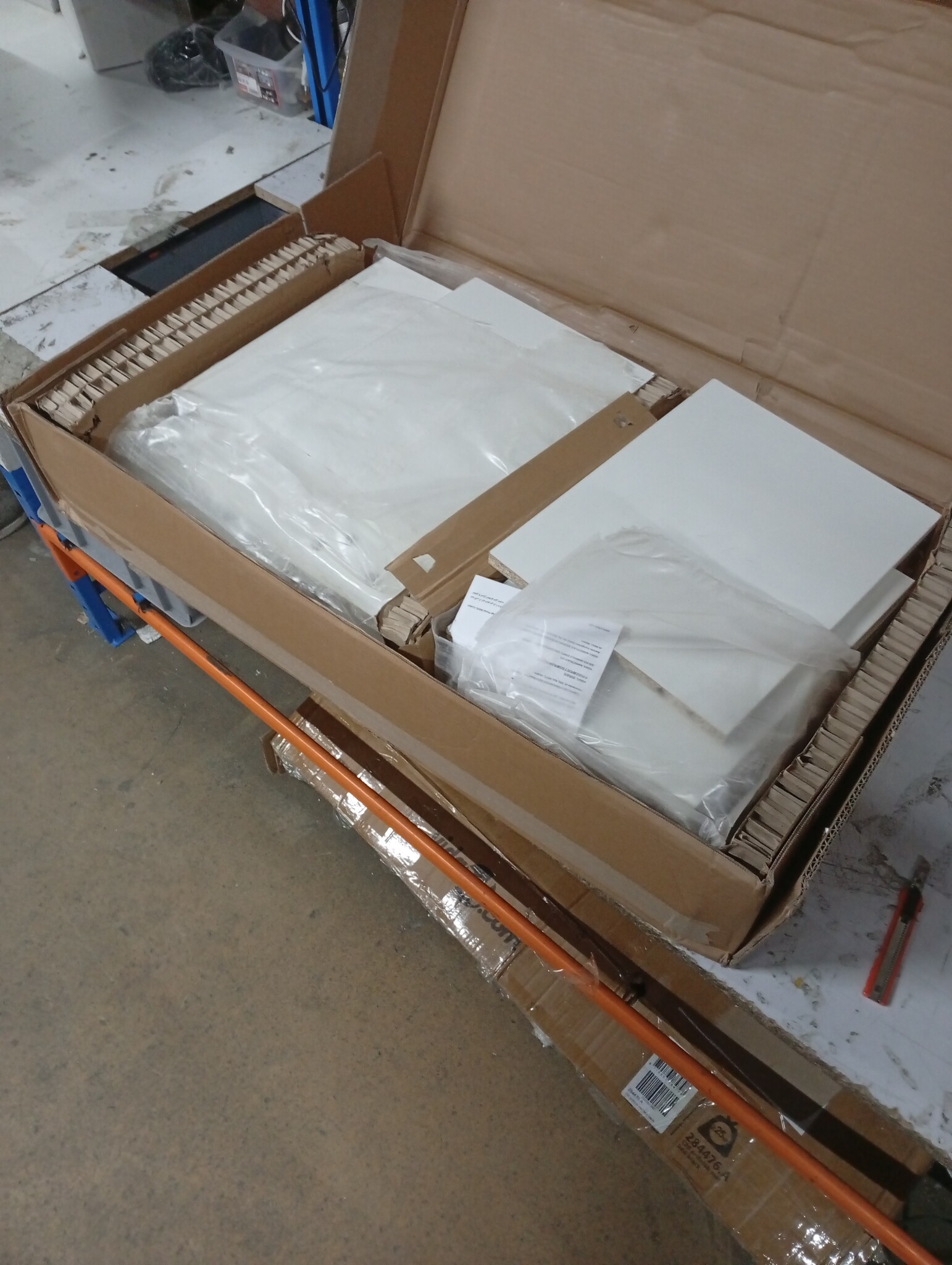 vidaXL Salontafel Hoogglans Wit 90x90x28 cm - 72% Korting!