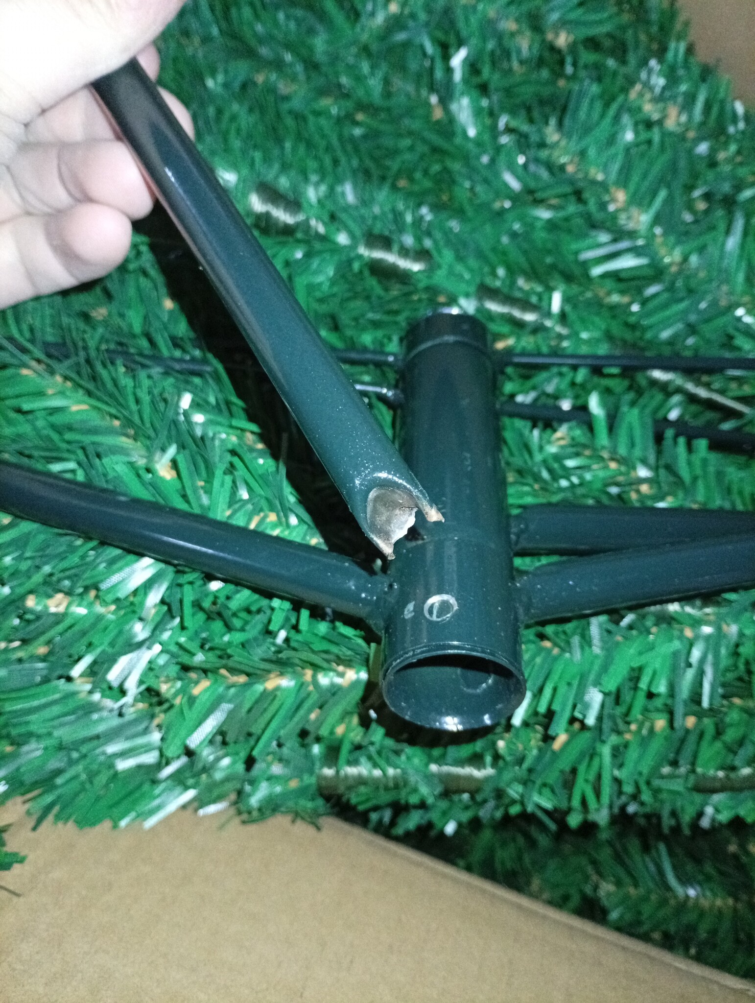Kunstkerstboom 210 cm groen met scharnieren - 83% korting!