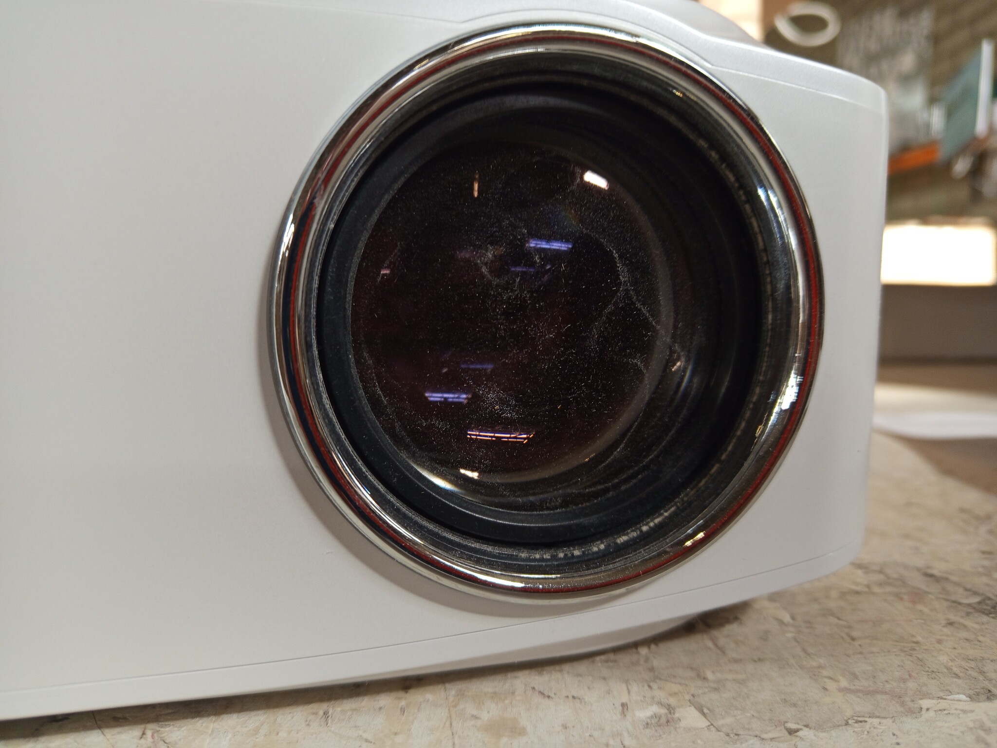 TOPVISION Native 1080P Home Cinema Beamer, 9000 Lumen Video Beamer met 4K 350'' Display, 150000 uur LED Projector Compatibel met HDMI/USB/SD/AV/VGA