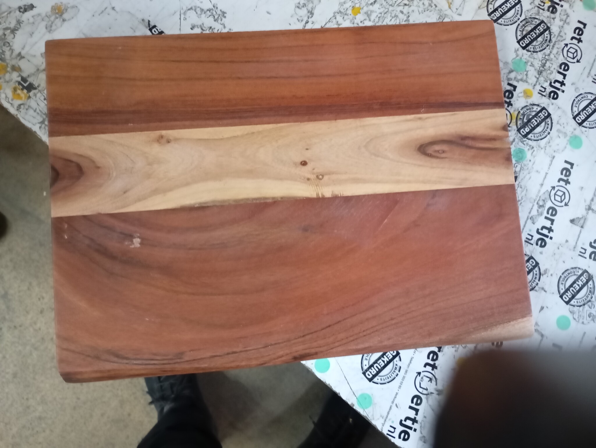 vidaXL Wandschap rechthoekig natuurlijke rand 40x30x2,5 cm acaciahout