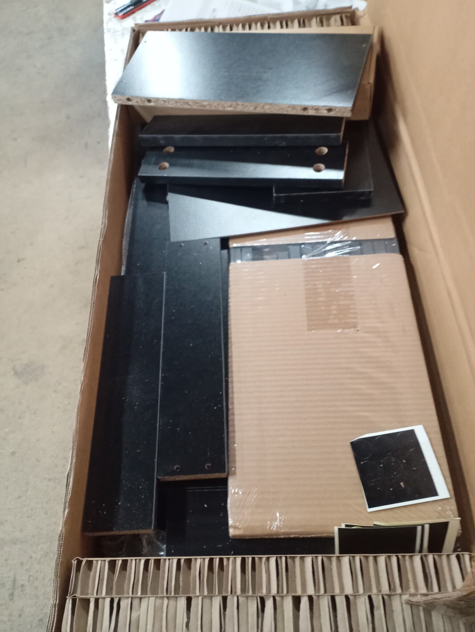 vidaXL Wandtafel met 54% Korting - Zwart Bewerkt Hout & Metaal (75x34,5x75 cm)