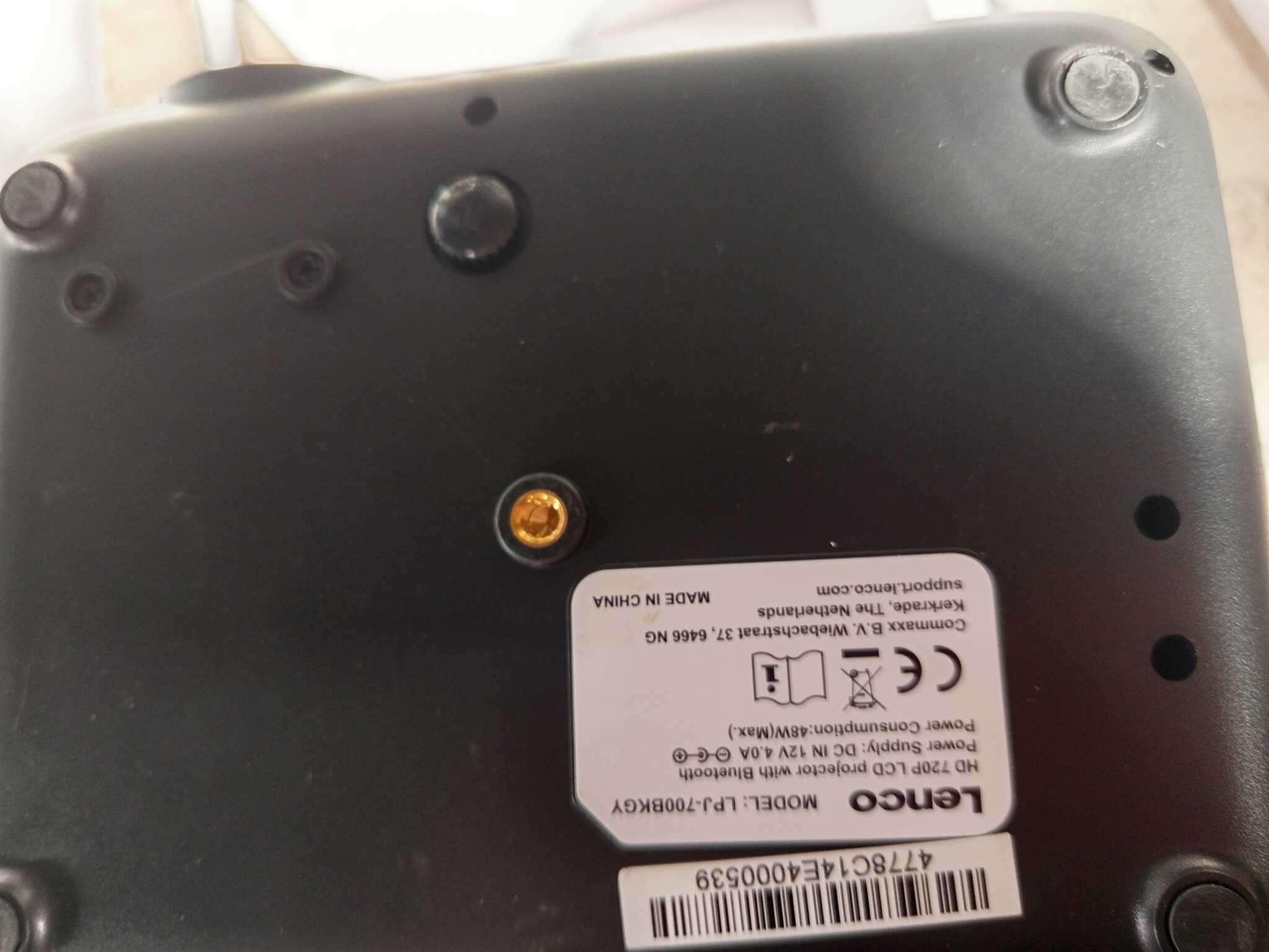 Lenco LPJ-700 Mini Beamer - Full HD - 4000 Lumen - 54% Korting