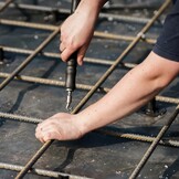 Halfautomatische Betonstaalbindmachine Twister met automatische terugkeer, ergonomische handgreep, zwart, staal/kunststof, 30 cm