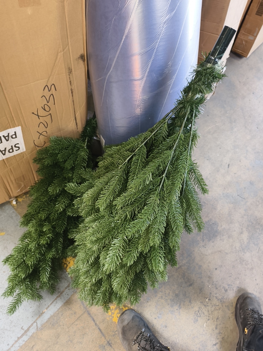 vidaXL Kunstkerstboom met levensechte naalden 210 cm groen