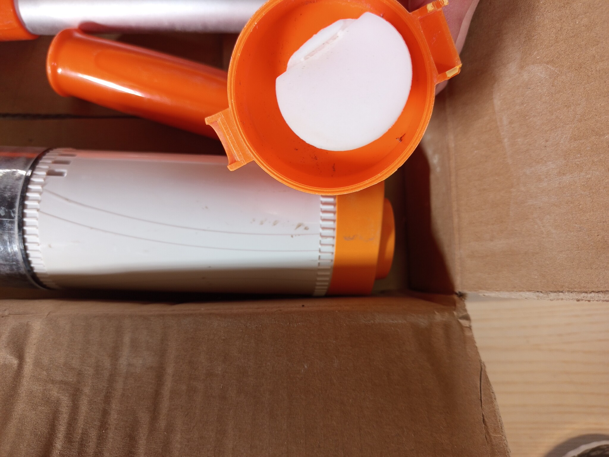 3-in-1 Zwembadstofzuiger met Accu, Zwembadzuiger Draadloze, Zwembadreiniger met Telescopische Staaf, Handstofzuiger voor Kleine Zwembaden, Spa's, Bubbelbaden, 90-Minuten Looptijd, Oranje