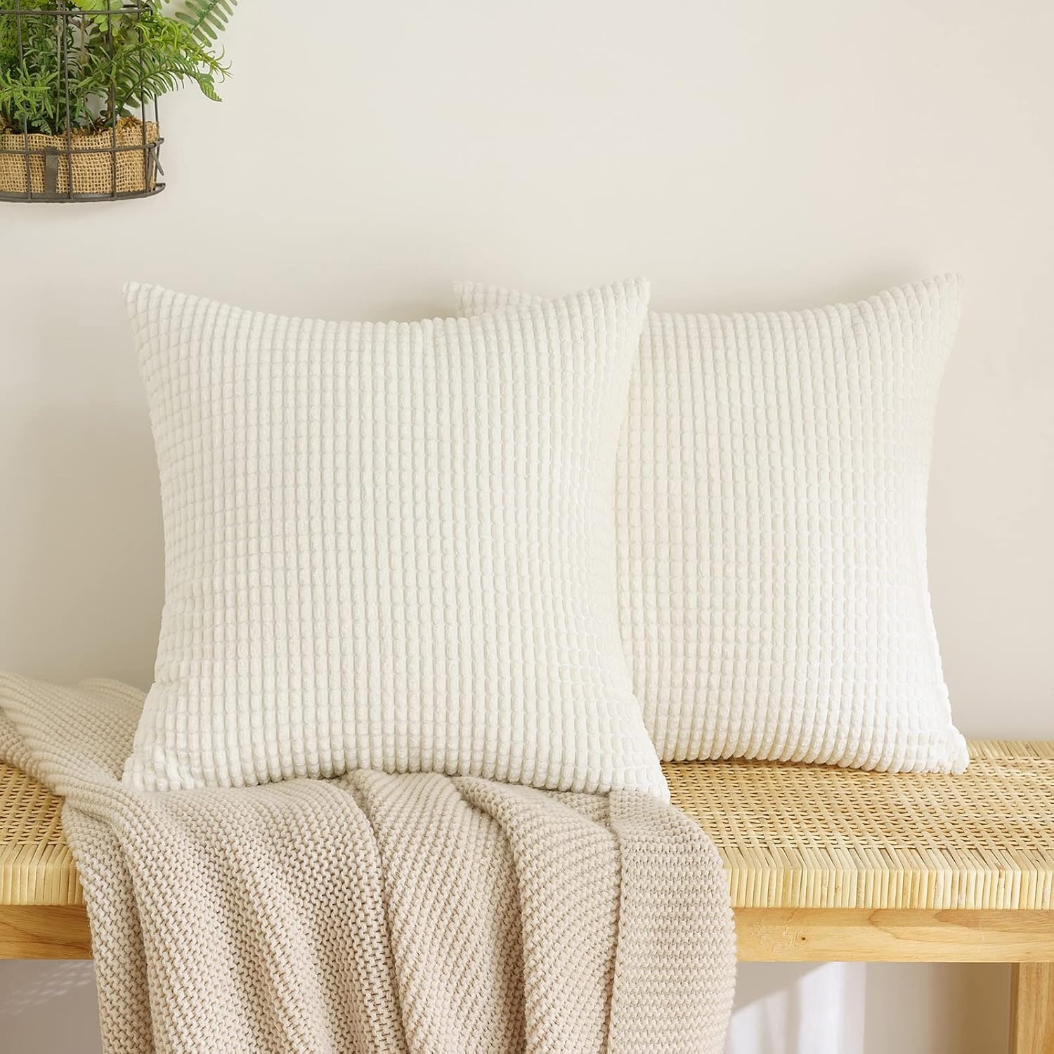 2x Zachte Melkwitte Sierkussenhoezen 60x60cm (38% Korting)