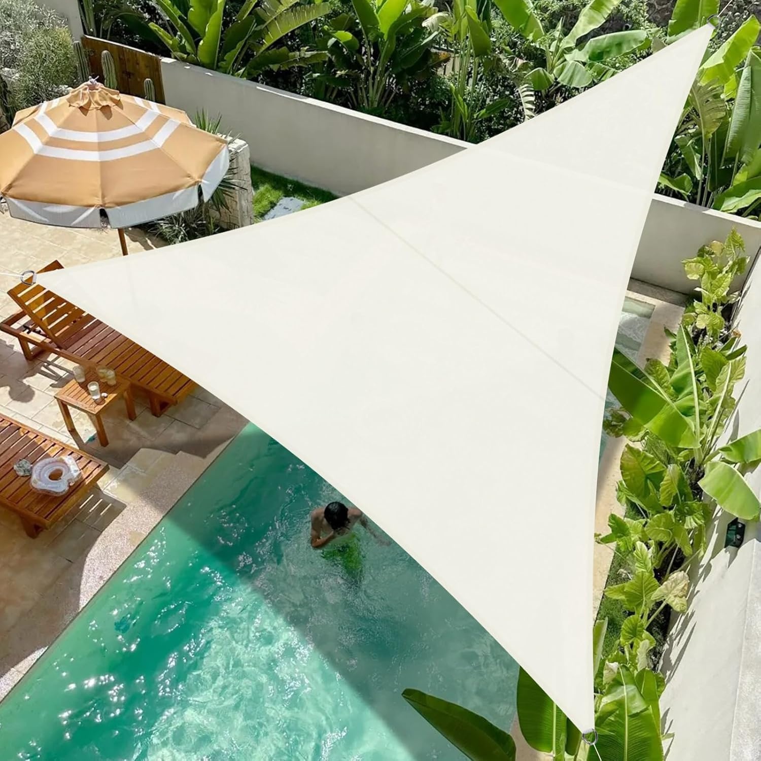 Zonnezeil Driehoek 4x4x4m Waterdicht Polyester Crème UV- en Windbescherming Tuin Terras Balkon