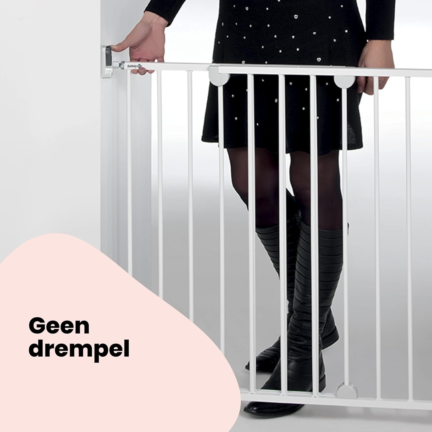 Safety 1st Wall Fix Extending Metal Gate, Verstelbaar Traphekje, 62 – 102cm, Veligheidshek Baby, Met één Hand te Openen, Eenvoudig te Bevestigen en Weer te Verwijderen, Geen Struikelgevaar, Wit