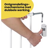 Safety 1st Wall Fix Extending Metal Gate, Verstelbaar Traphekje, 62 – 102cm, Veligheidshek Baby, Met één Hand te Openen, Eenvoudig te Bevestigen en Weer te Verwijderen, Geen Struikelgevaar, Wit