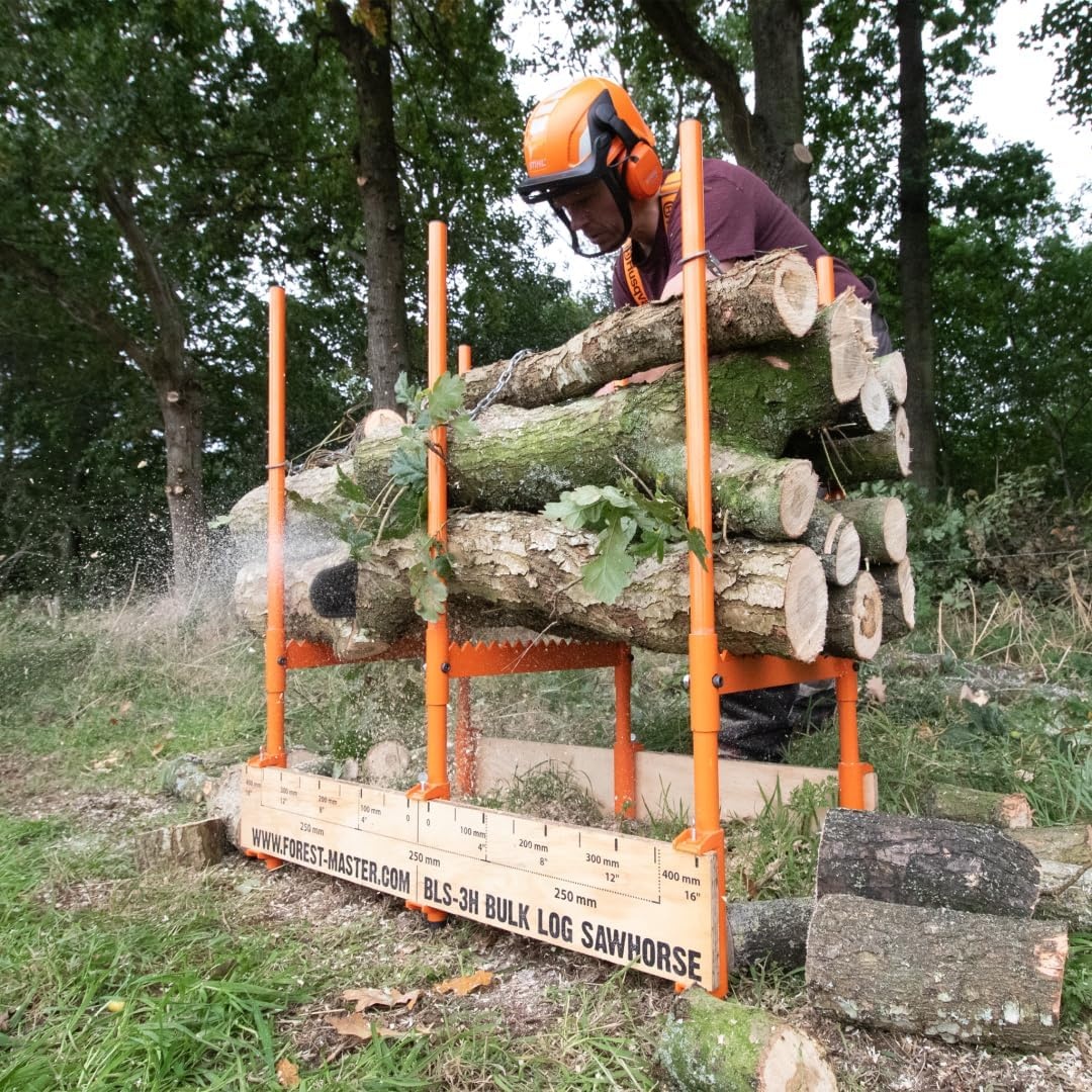 Forest Master BLS-3H Blokzaagbok – Voor Nauwkeurig Zagen van Meerdere Stamstukken – 250 kg Draagcapaciteit – Compact, Lichtgewicht en Opvouwbaar – 3 Vergrendelkettingen voor Stabiliteit