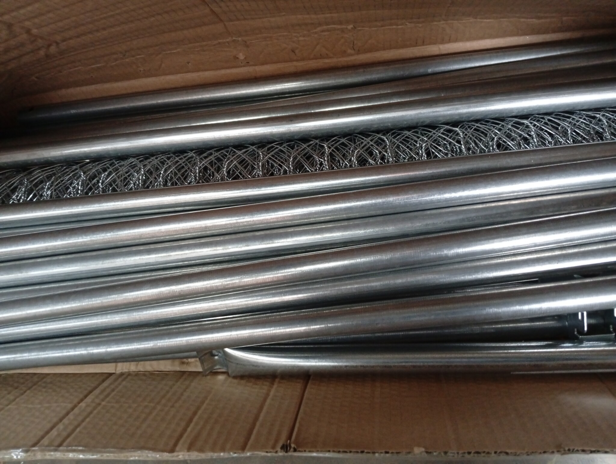 vidaXL Hondenkennel voor buiten 2x2x2 m gegalvaniseerd staal zilver