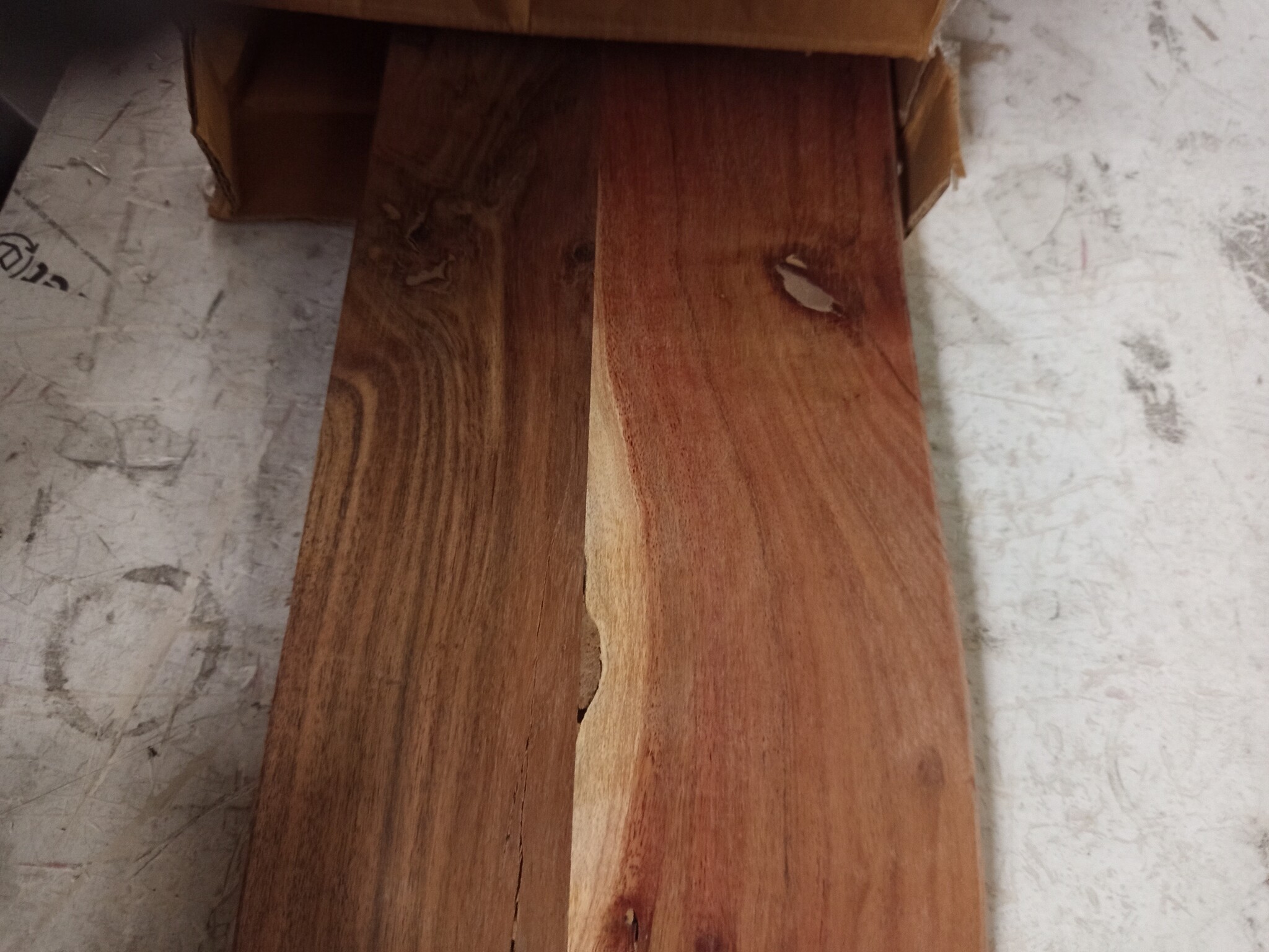 Acaciahout Wandschap met Natuurlijke Rand 80x20 cm - 53% Korting!