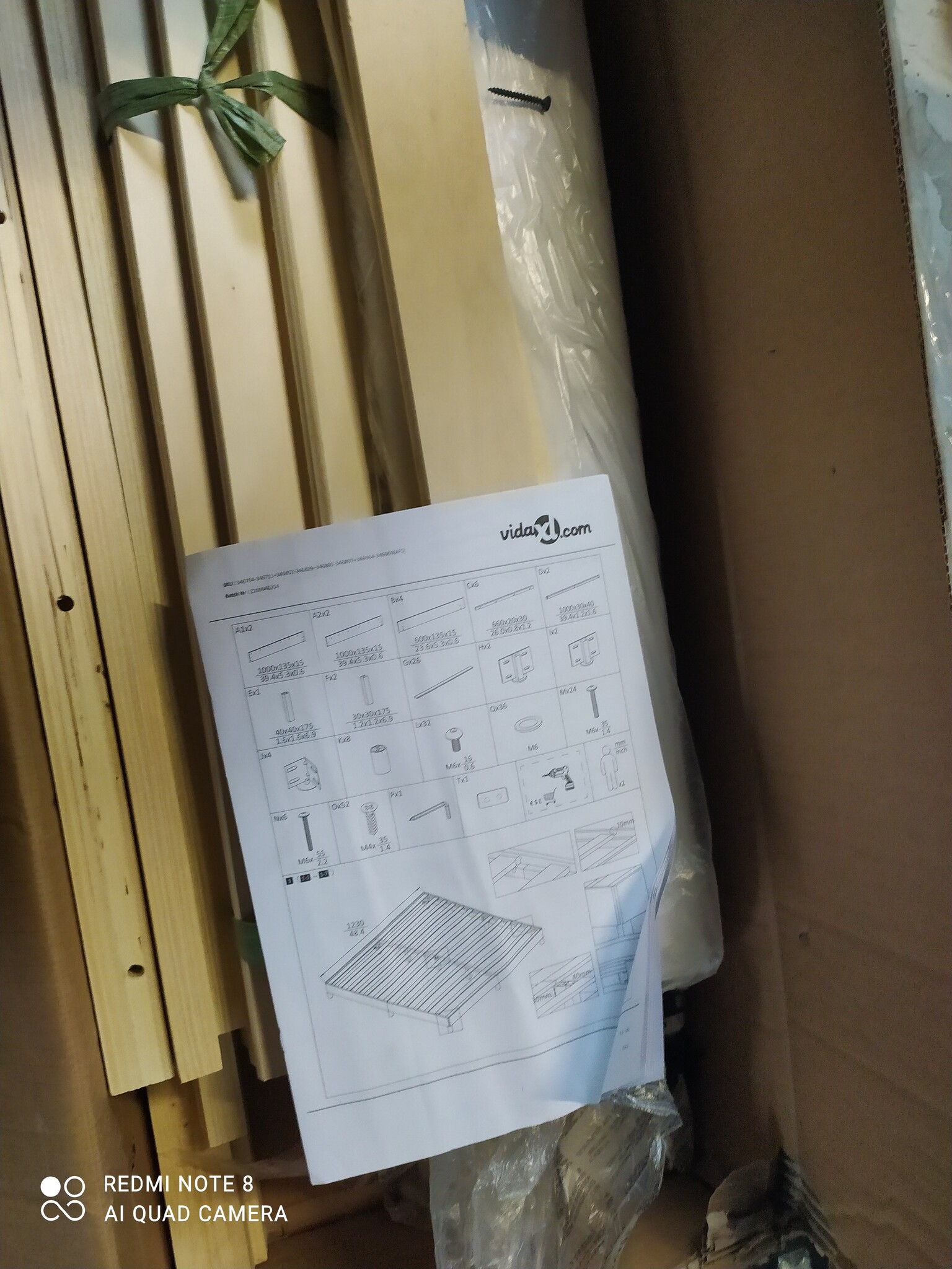 Retourtje: Wit Kunstleren Bedframe 120x200 cm - 62% Korting!