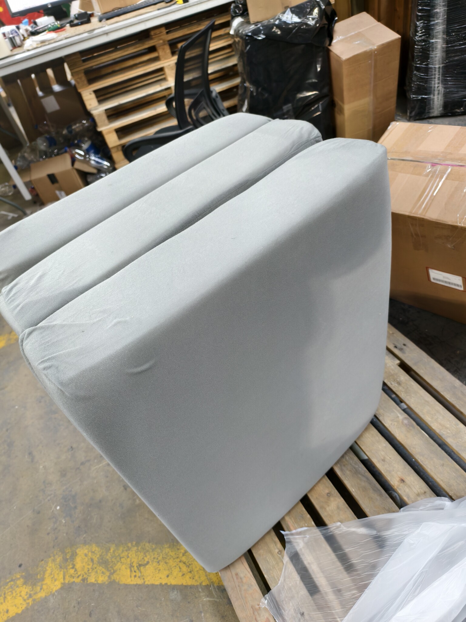 Logeermatras grijs opvouwbaar matras 195x80x15 cm campingmatras