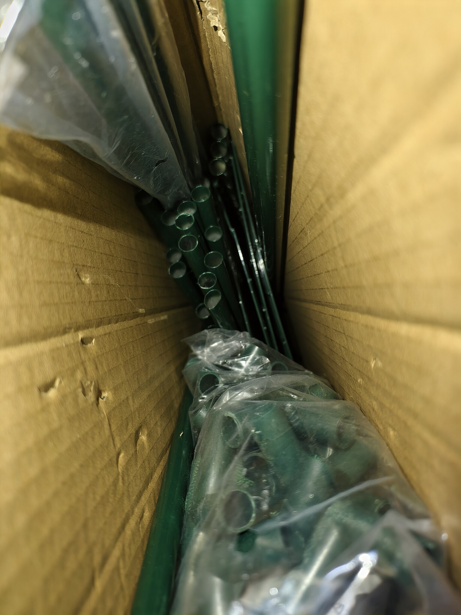 Tuinkas met 4 schappen - 140x70x195 cm - PVC