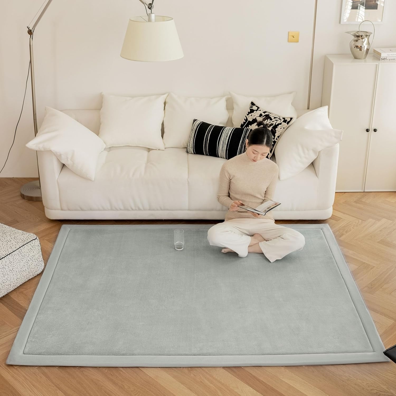IOTXY Koraal fluwelen tapijt voor kinderen, fluwelen mat, kruiptapijt voor kinderkamer en woonkamer, zilvergrijs, 200 x 280 cm