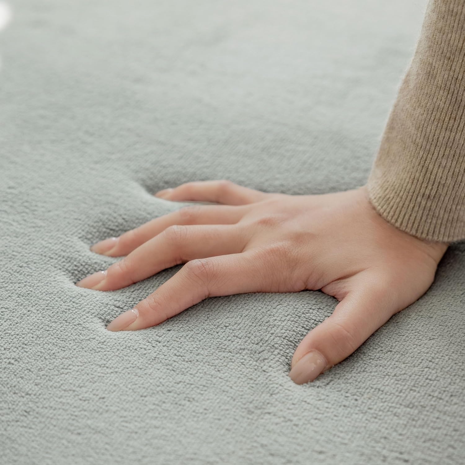 IOTXY Koraal fluwelen tapijt voor kinderen, fluwelen mat, kruiptapijt voor kinderkamer en woonkamer, zilvergrijs, 200 x 280 cm