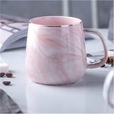 Porseleinen Koffiekop 320 ml met Marmerlook en Gouden Rand - Roze