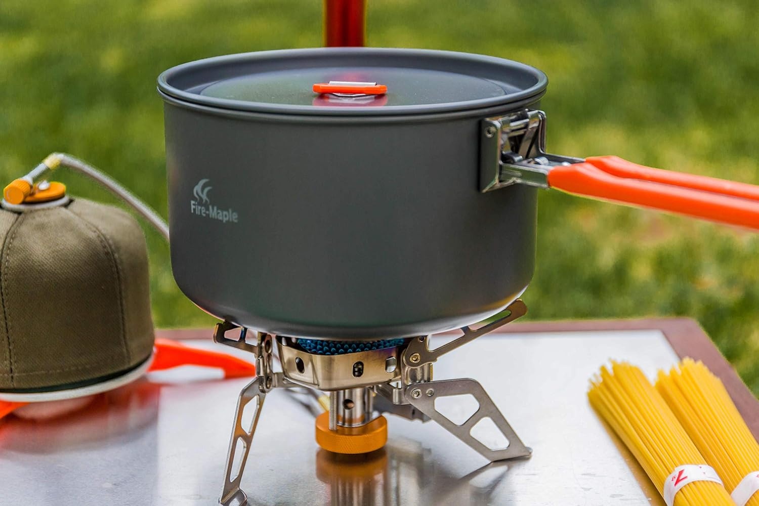 Fire-Maple Feast 4 kampeerkookgereiset Kookset voor buiten met pot, ketel, pan, kommen en spatel Keukengerei voor 4 personen, backpacken, trekking, wandelen, vissen, picknick