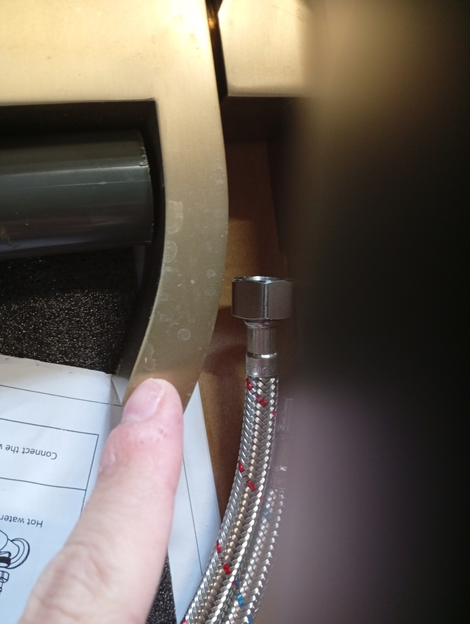 Watervalkraan badkamer, waterval wastafelarmatuur met afvoergarnituur push-open, hogedruk eenhandsmengkraan wastafel armaturen badkamer mengkraan, roestvrij staal geborsteld goud